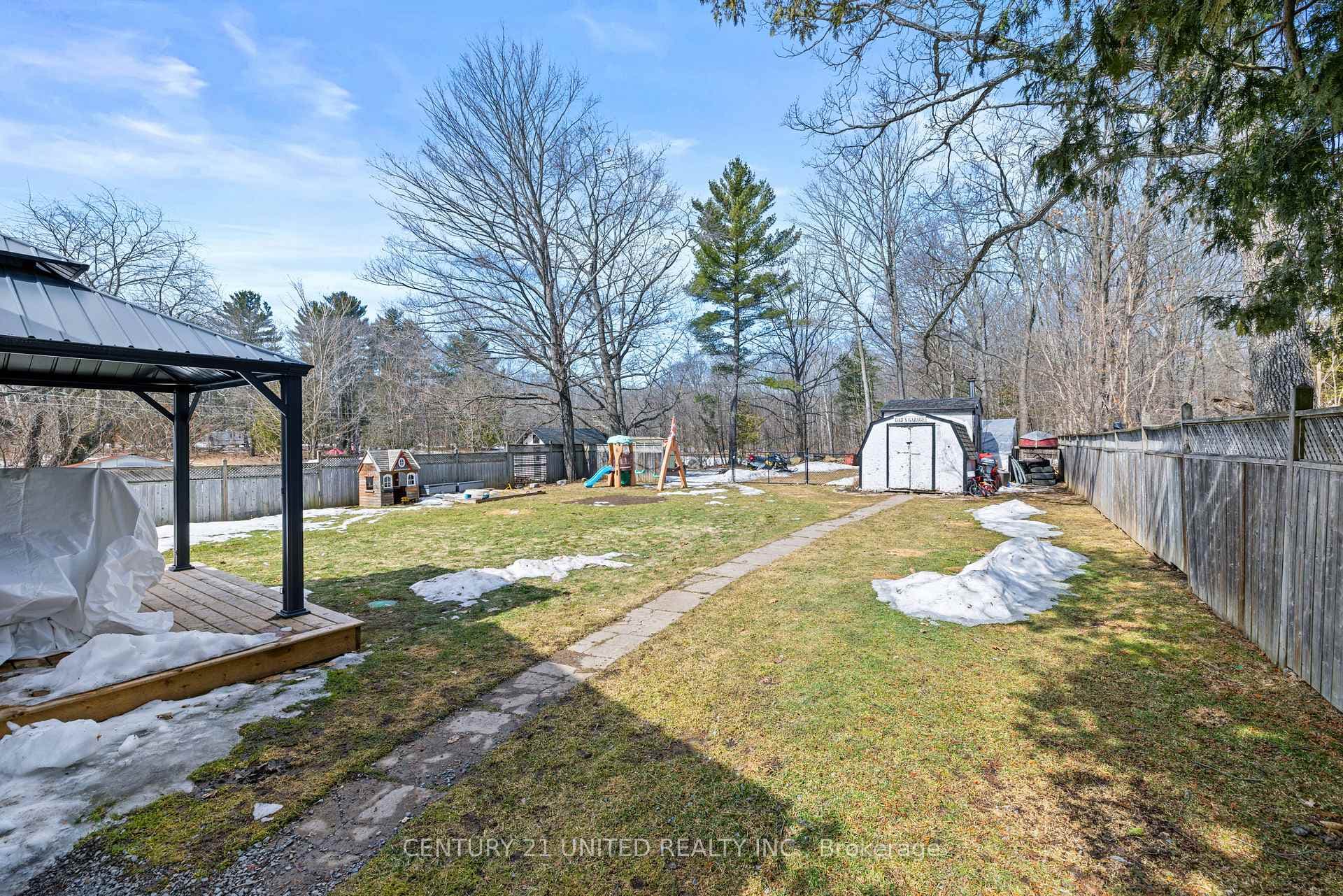 2734 Chalmers Avenue photo 23