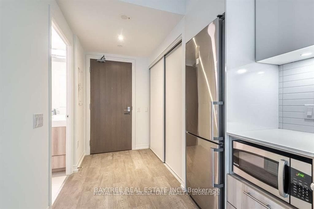 251 Jarvis Street Unit 1006 photo 6