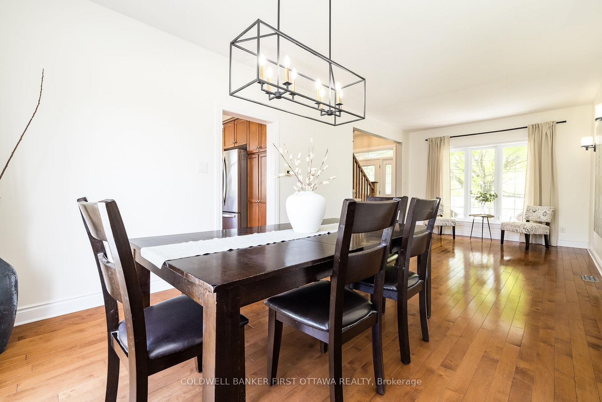 187 GLENNCASTLE Drive photo 10
