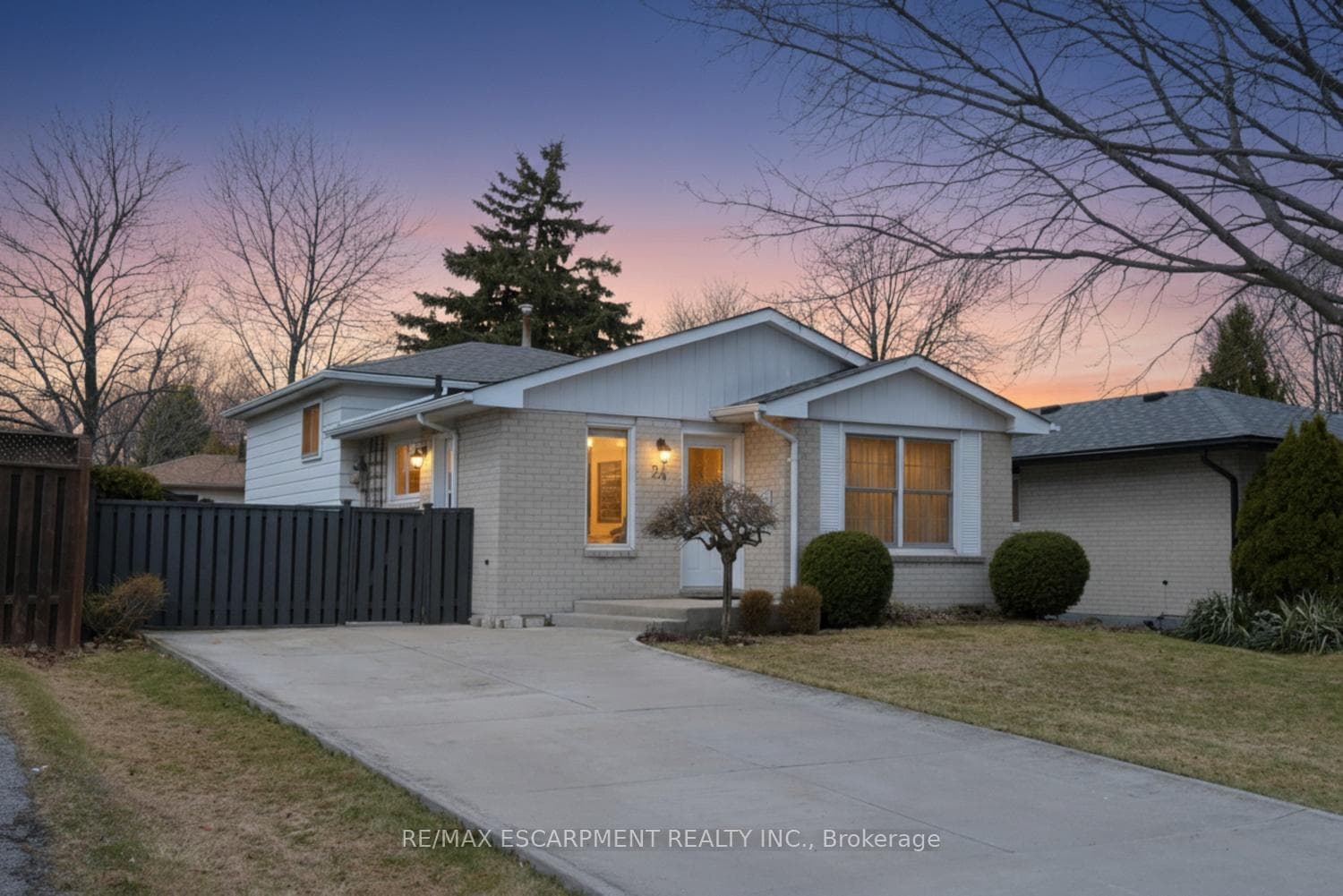 24 Grenoble Road photo 5