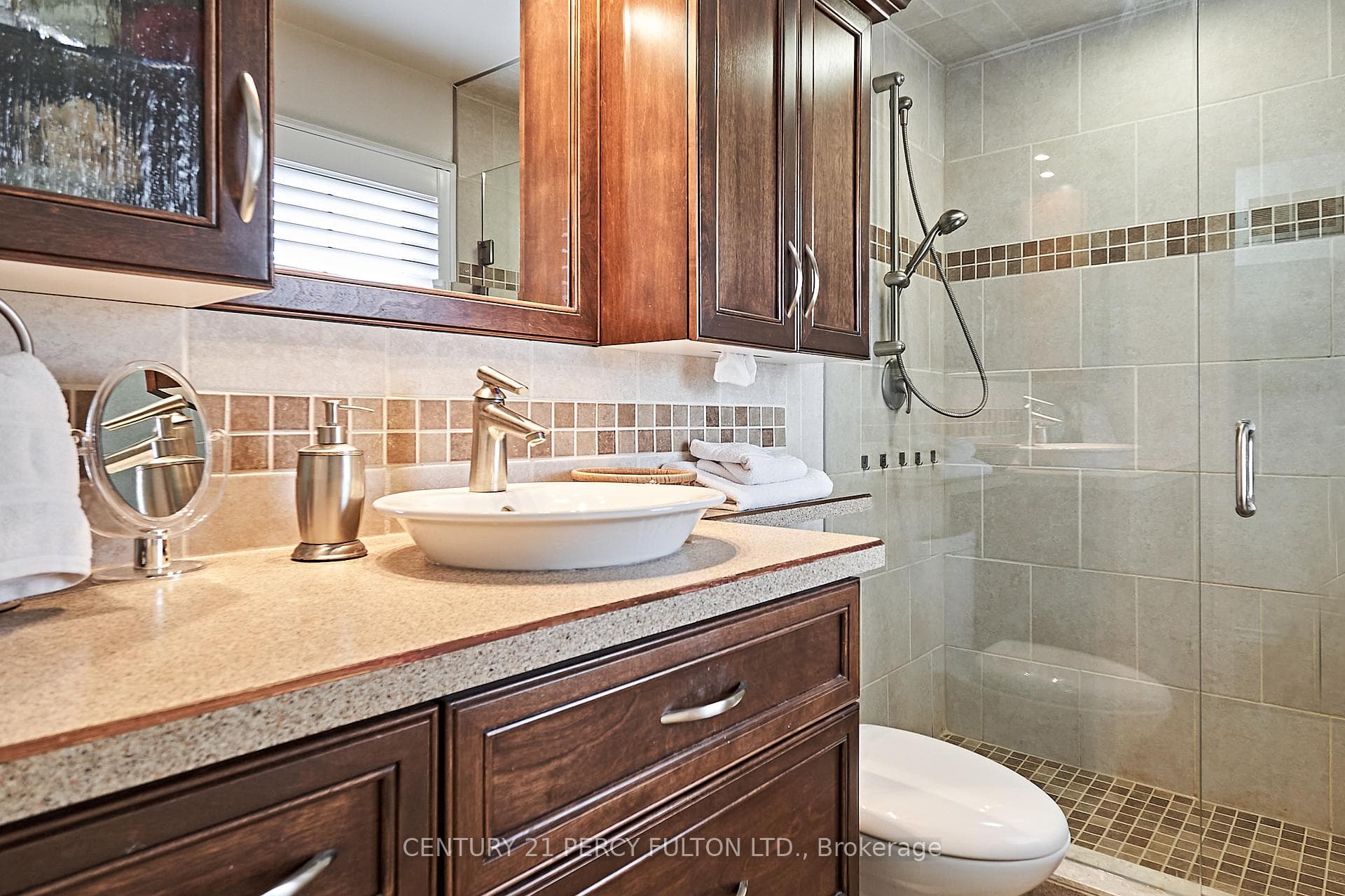 53 Angus Drive photo 21