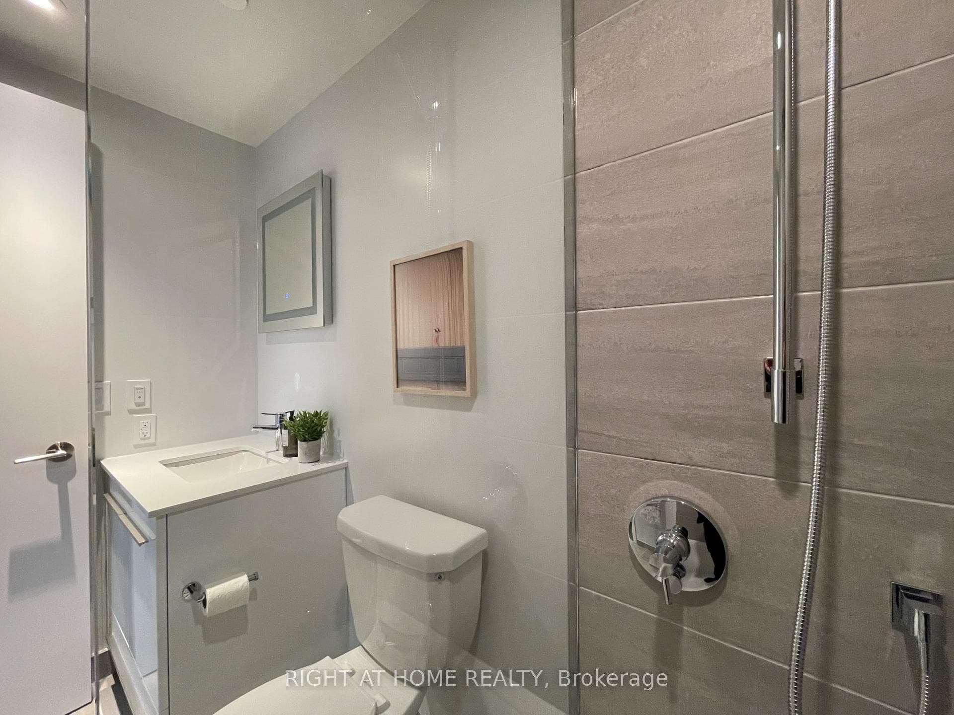 8 Cumberland Street Unit 2506 photo 12