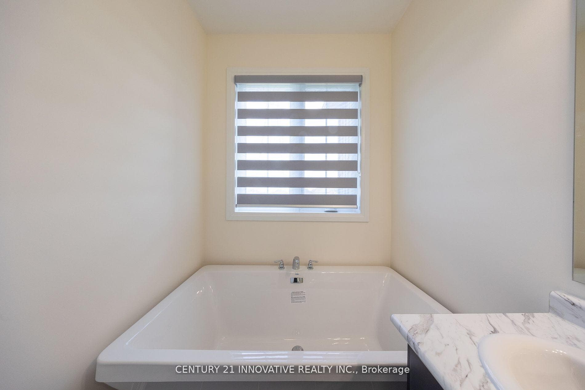 1189 Marathon Avenue photo 21