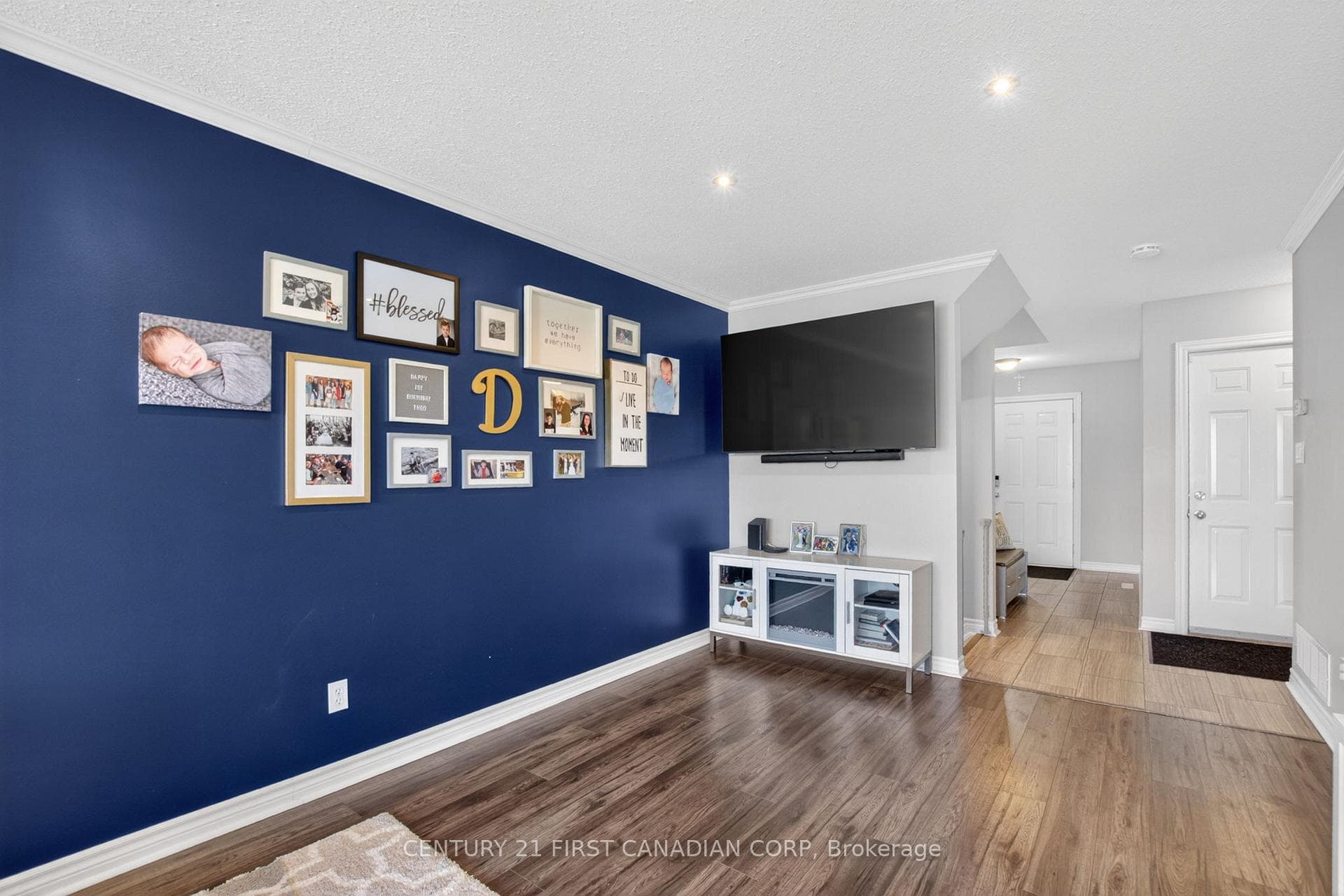 1488 Evans Boulevard photo 7