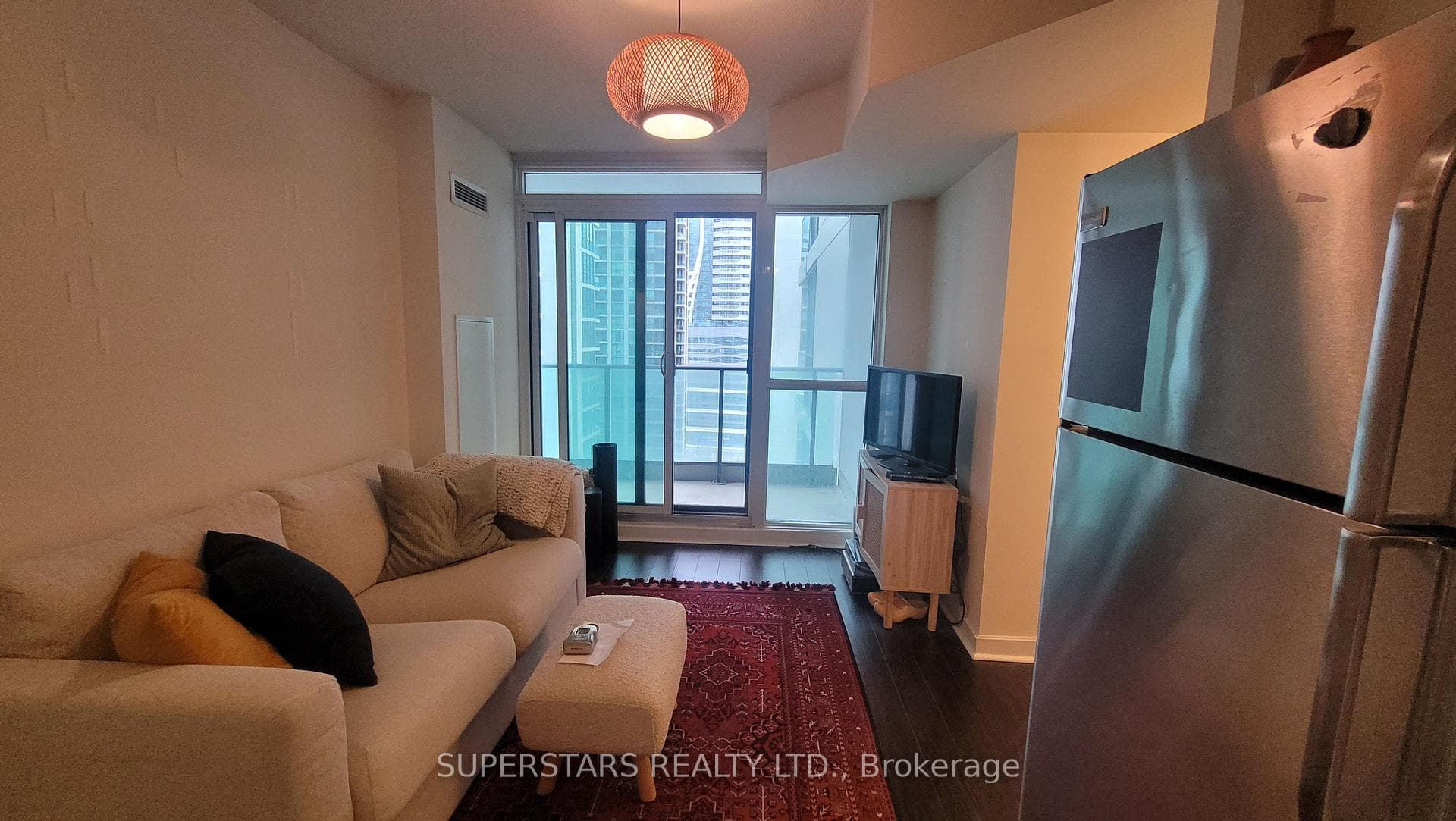 33 Bay Street Unit 1505 photo 4
