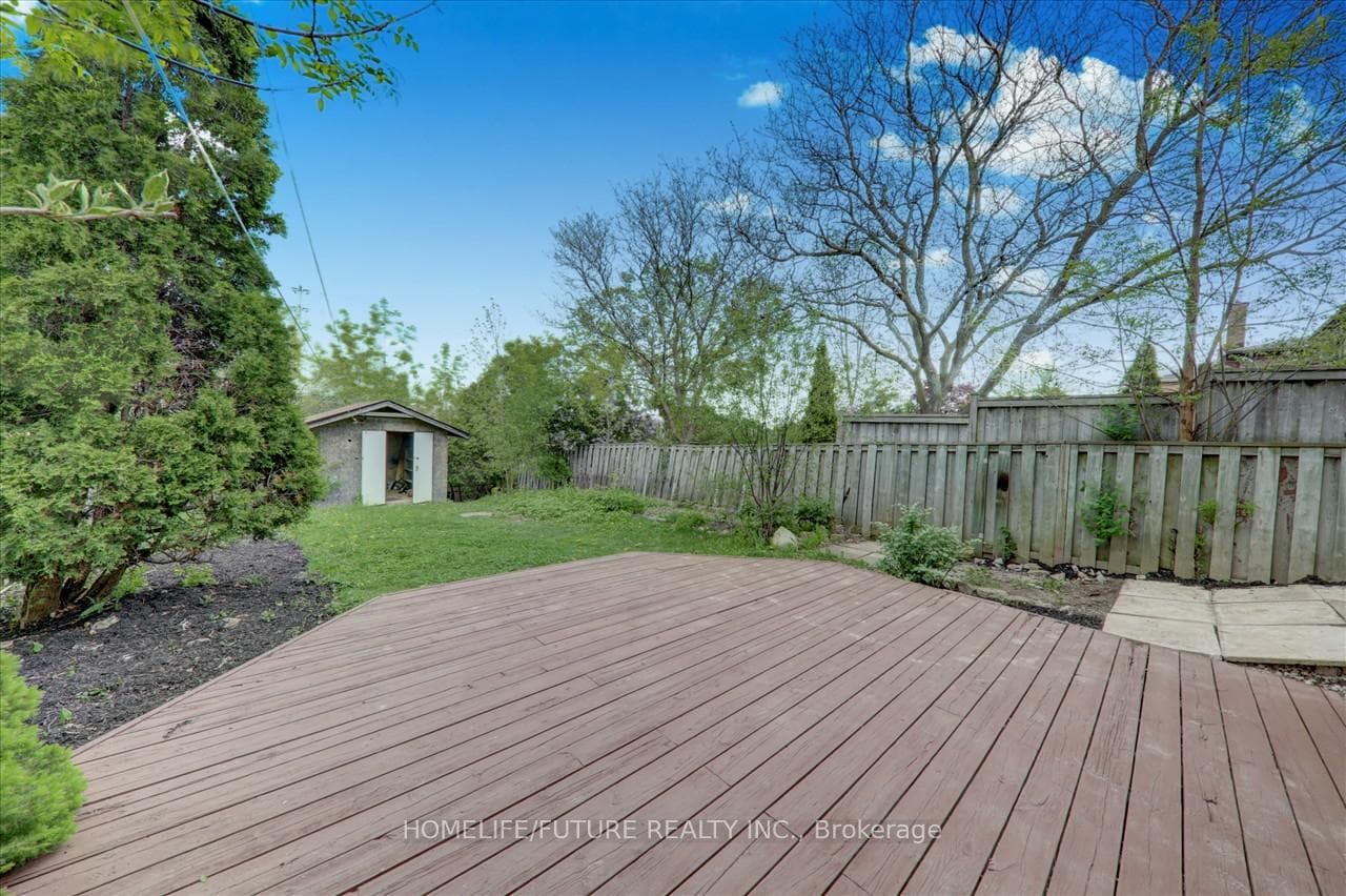 6963 Hickling Crescent photo 36