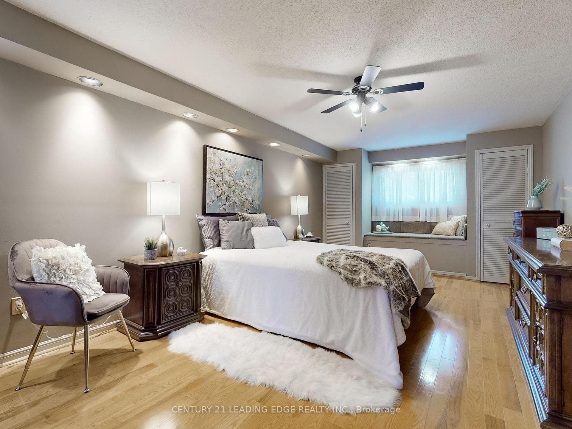 54 HIGHGATE Drive photo 19