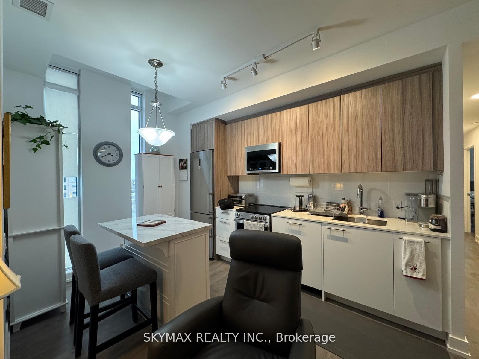 215 Veterans Drive Unit 310 photo 8