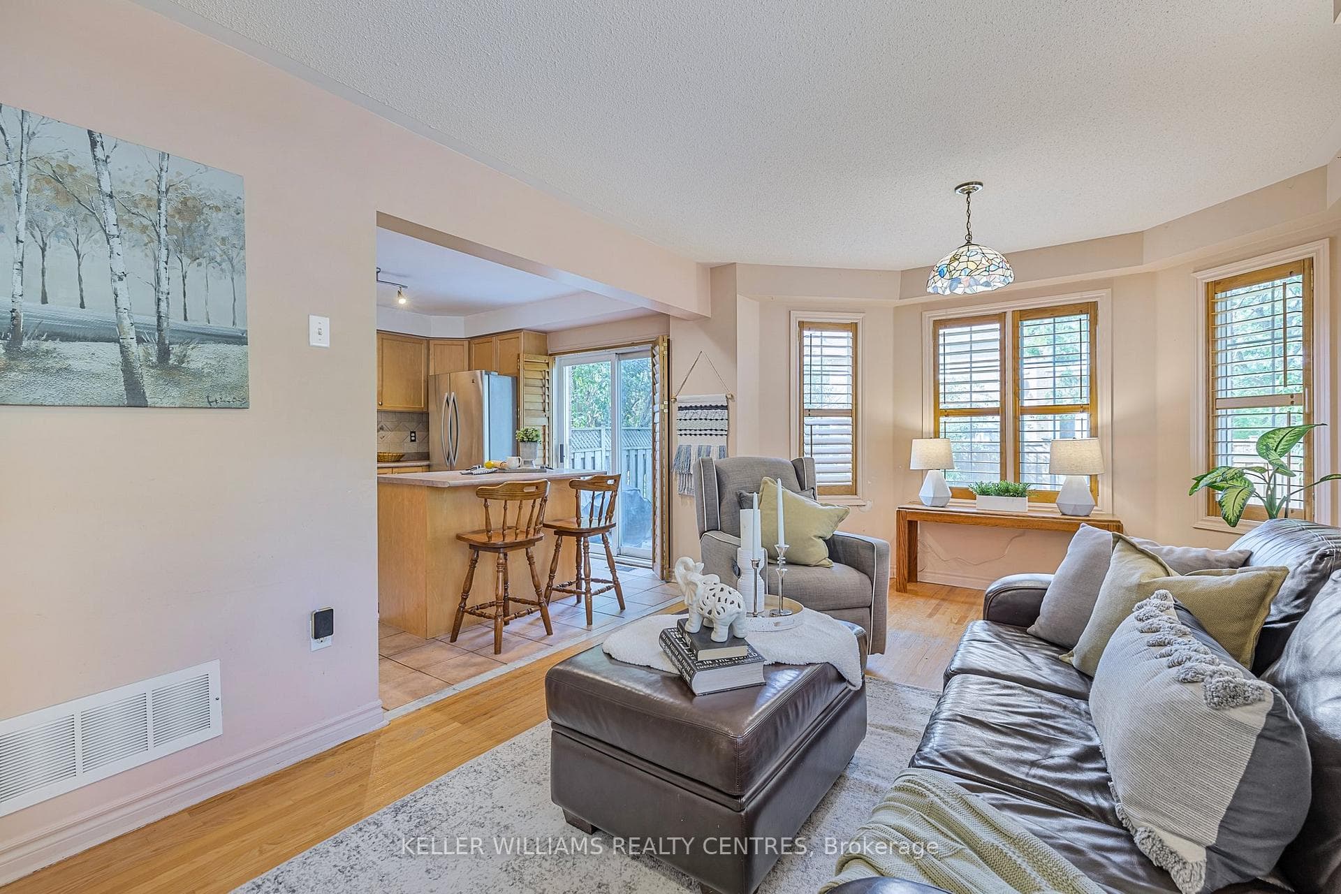 1 Silverdart Crescent photo 7