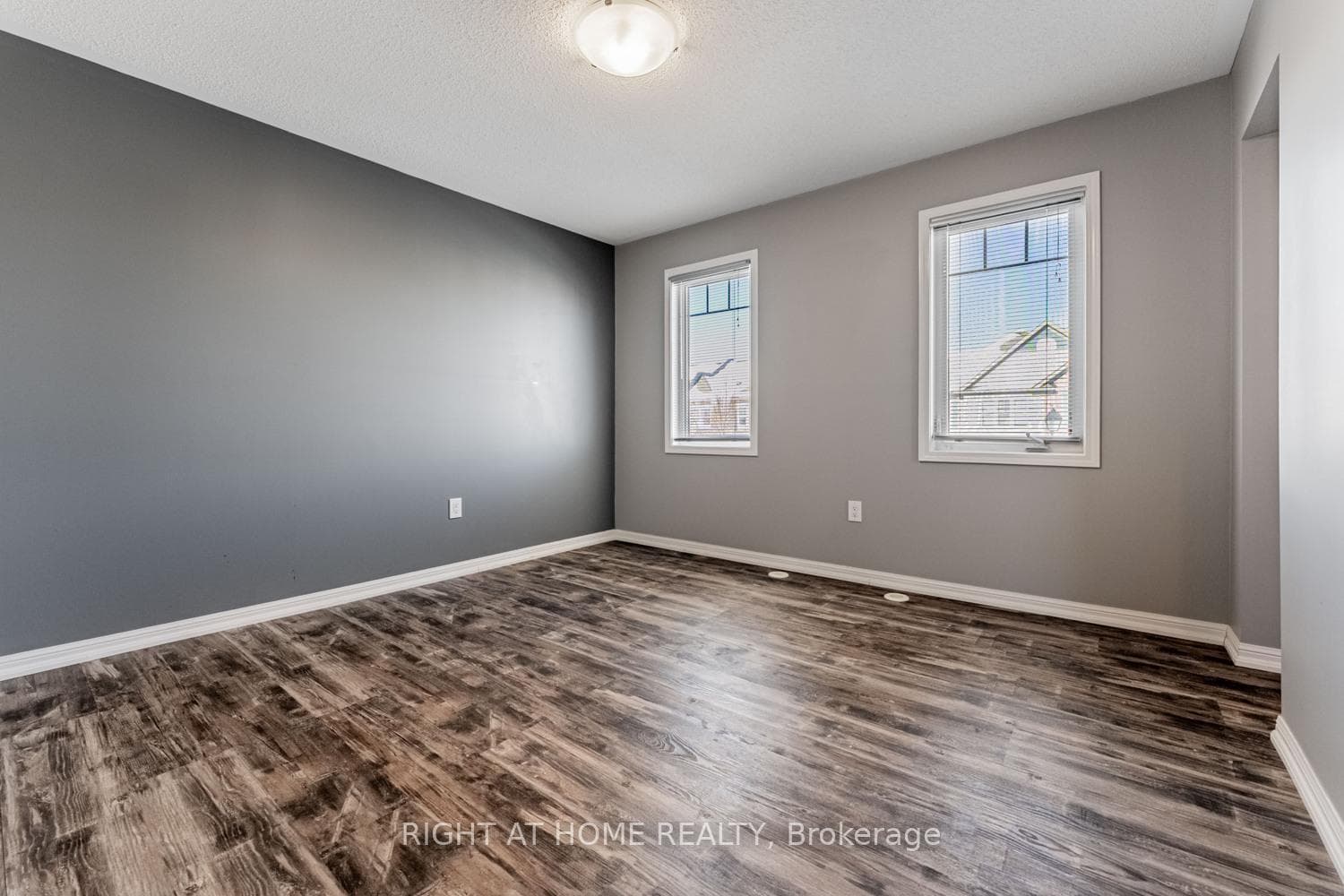 533 Cavanagh Lane photo 19