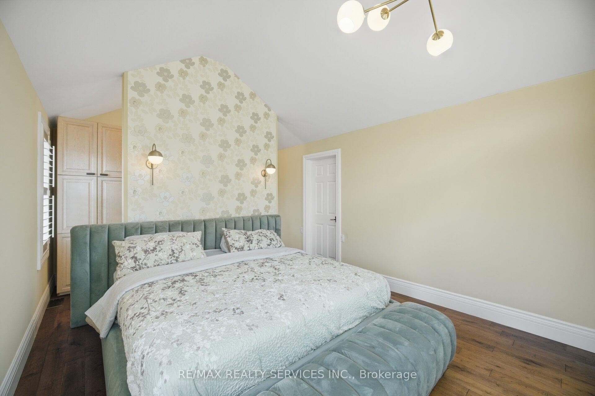 35 Glenmanor Drive photo 27