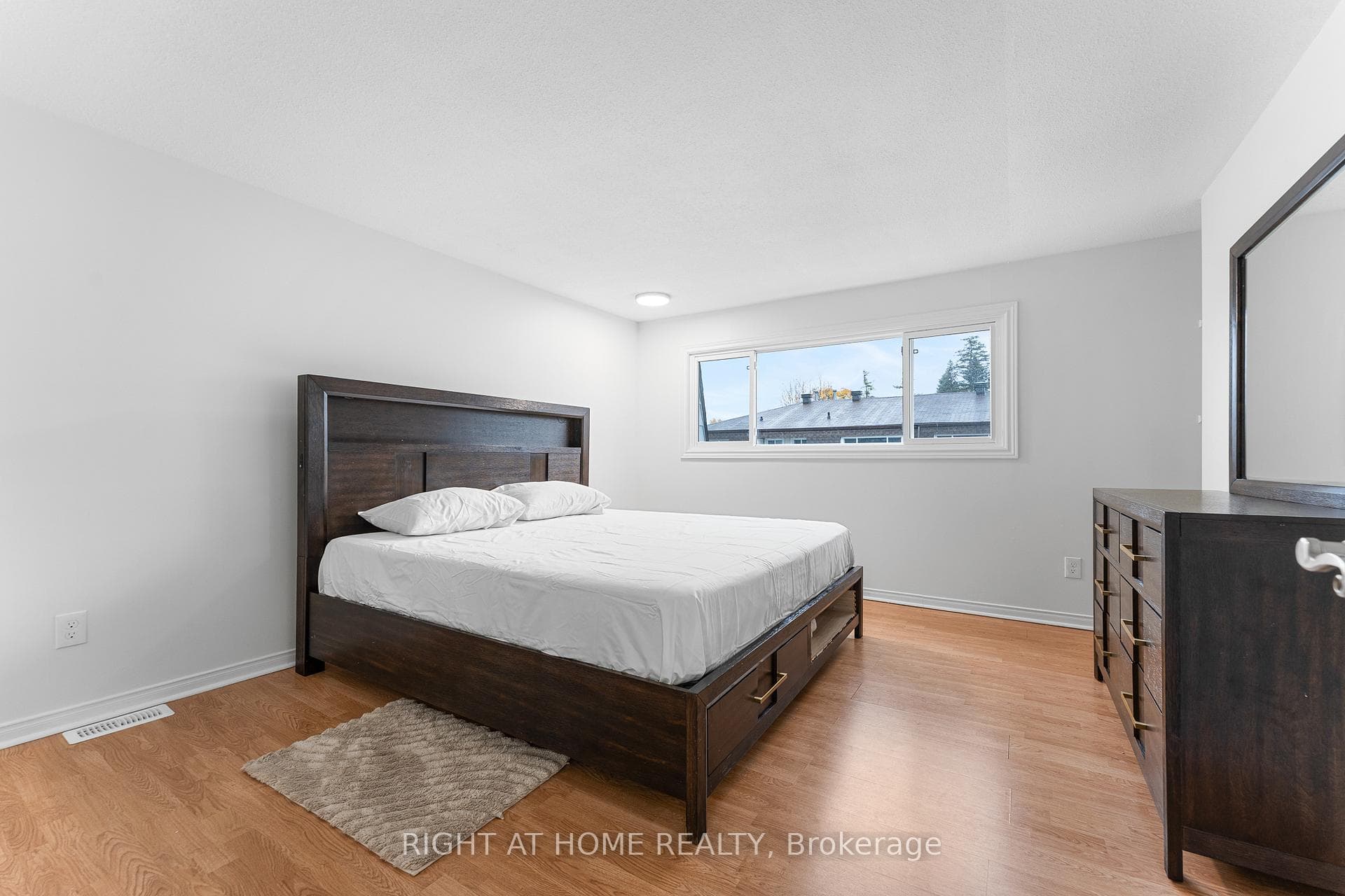 2296 Orient Park Drive Unit 32 photo 18