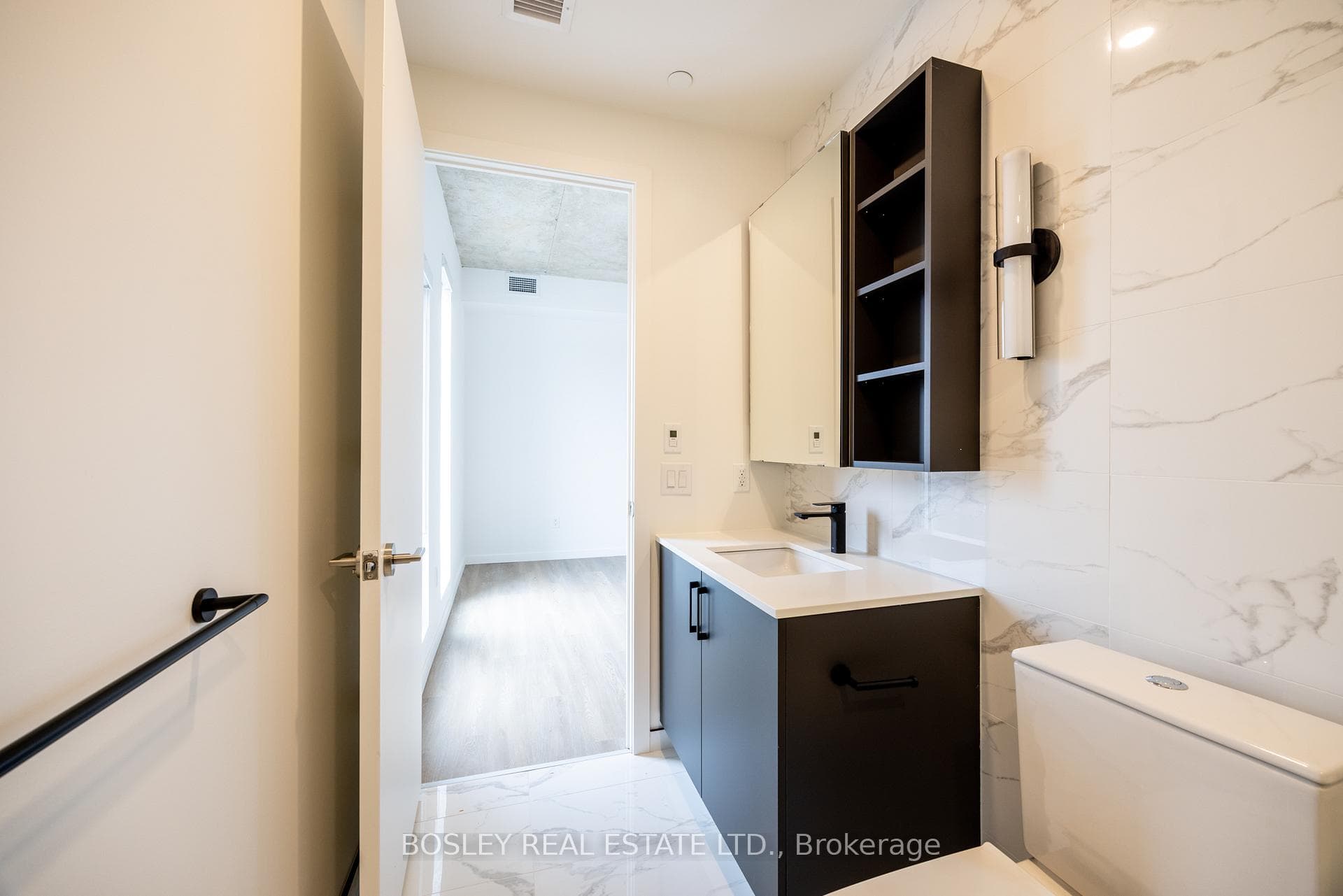 4pc ensuite bath