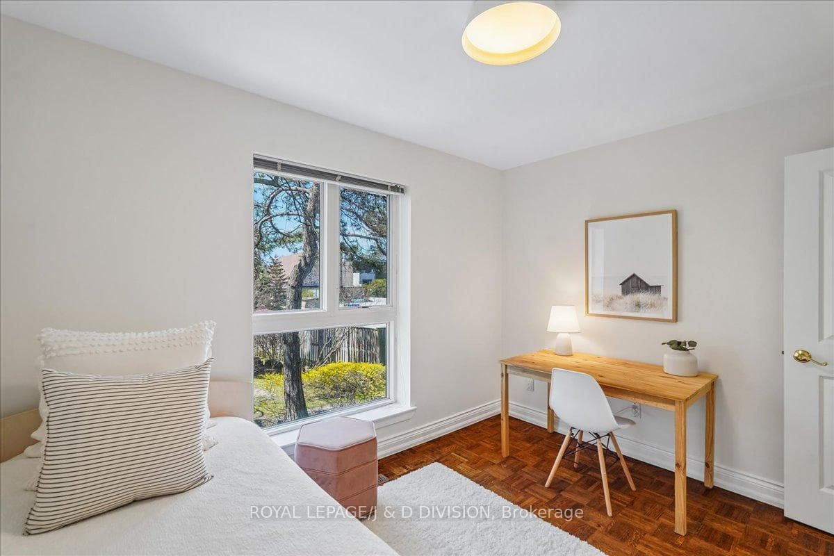 8 Crimson Millway N/A photo 23