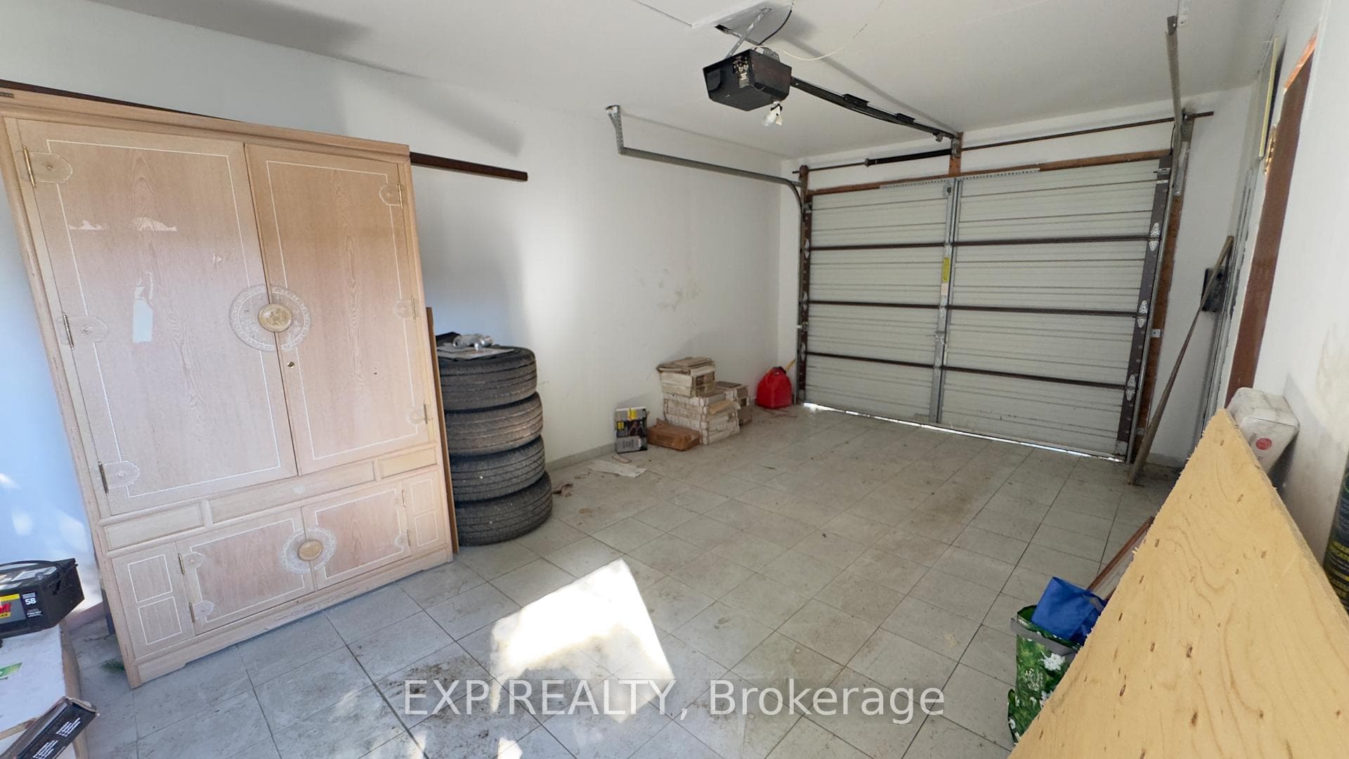 428 Carlton Street photo 26