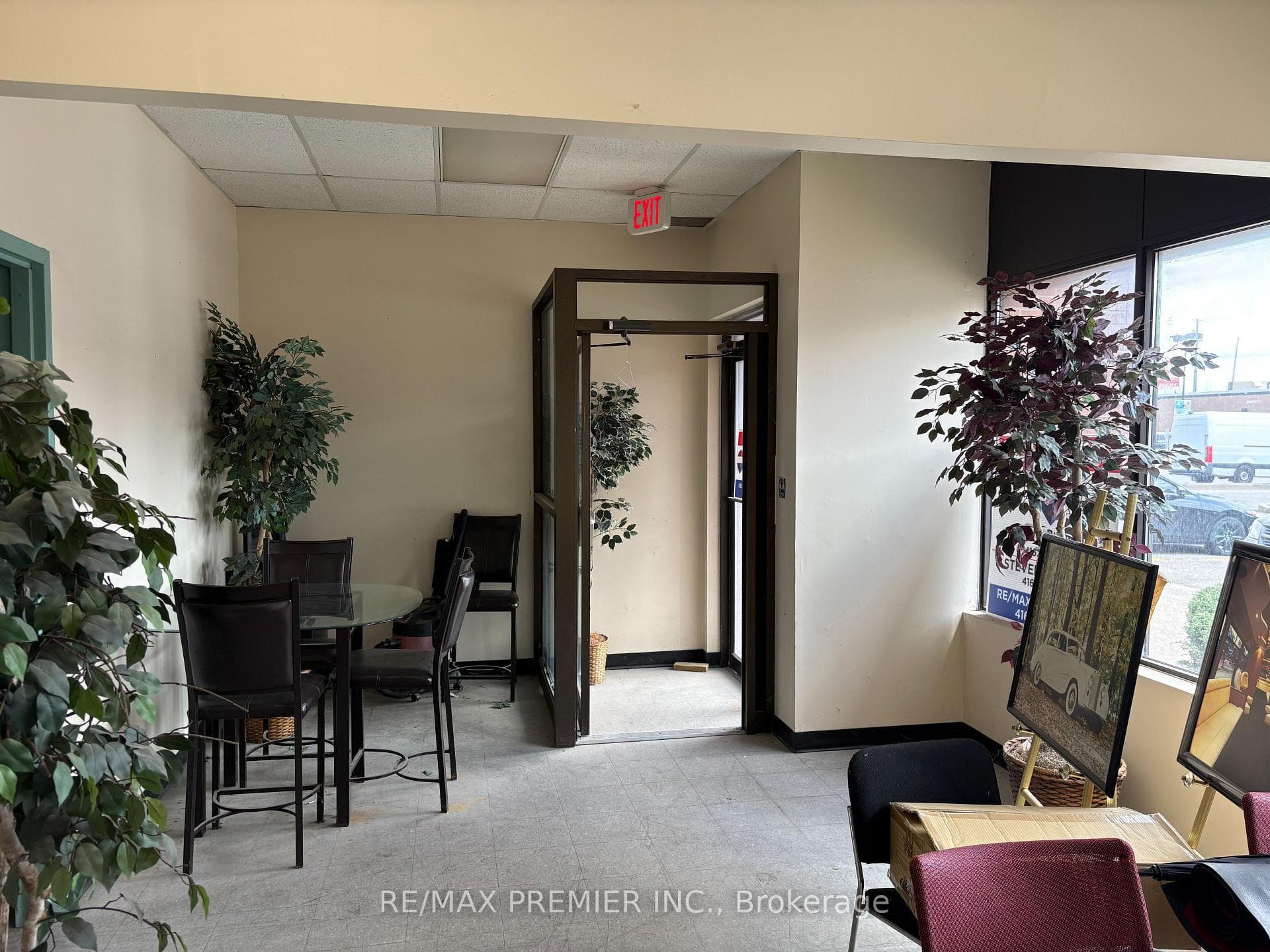 4120 Steeles Avenue Unit 3 photo 4