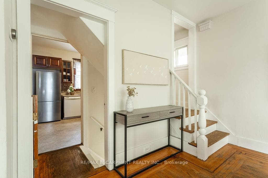 270 Beach Boulevard photo 17