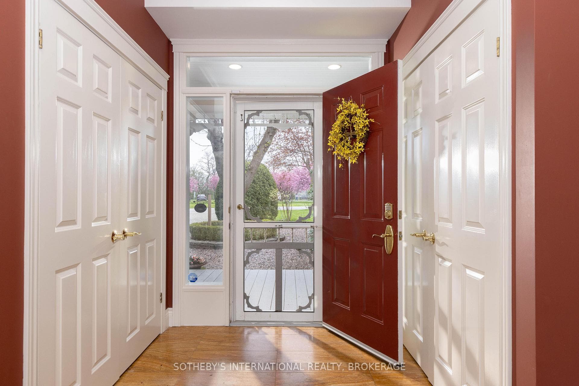 15906 Niagara Parkway photo 27