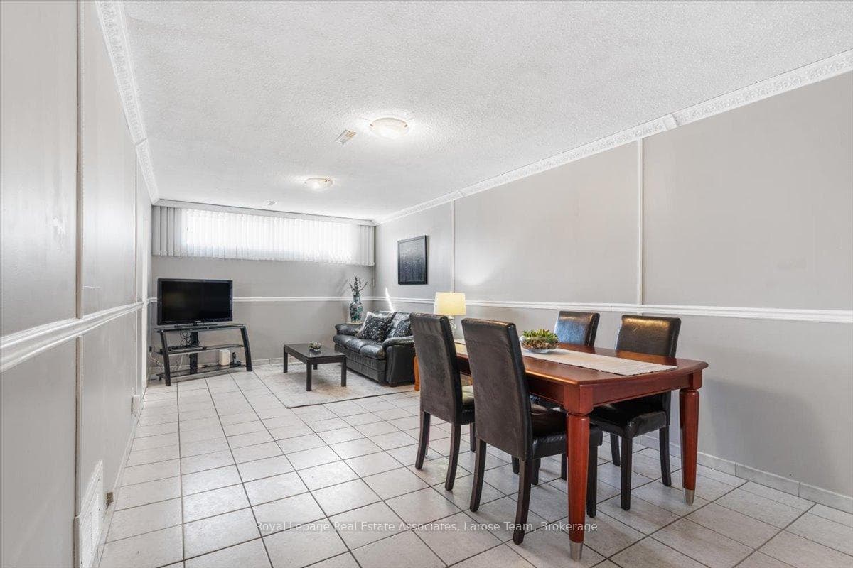 510 Ettridge Court photo 22
