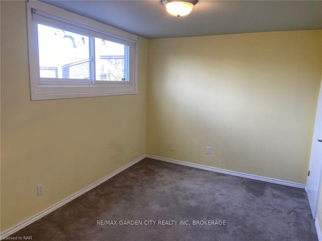 9 STONEGATE Drive Unit Lower photo 11