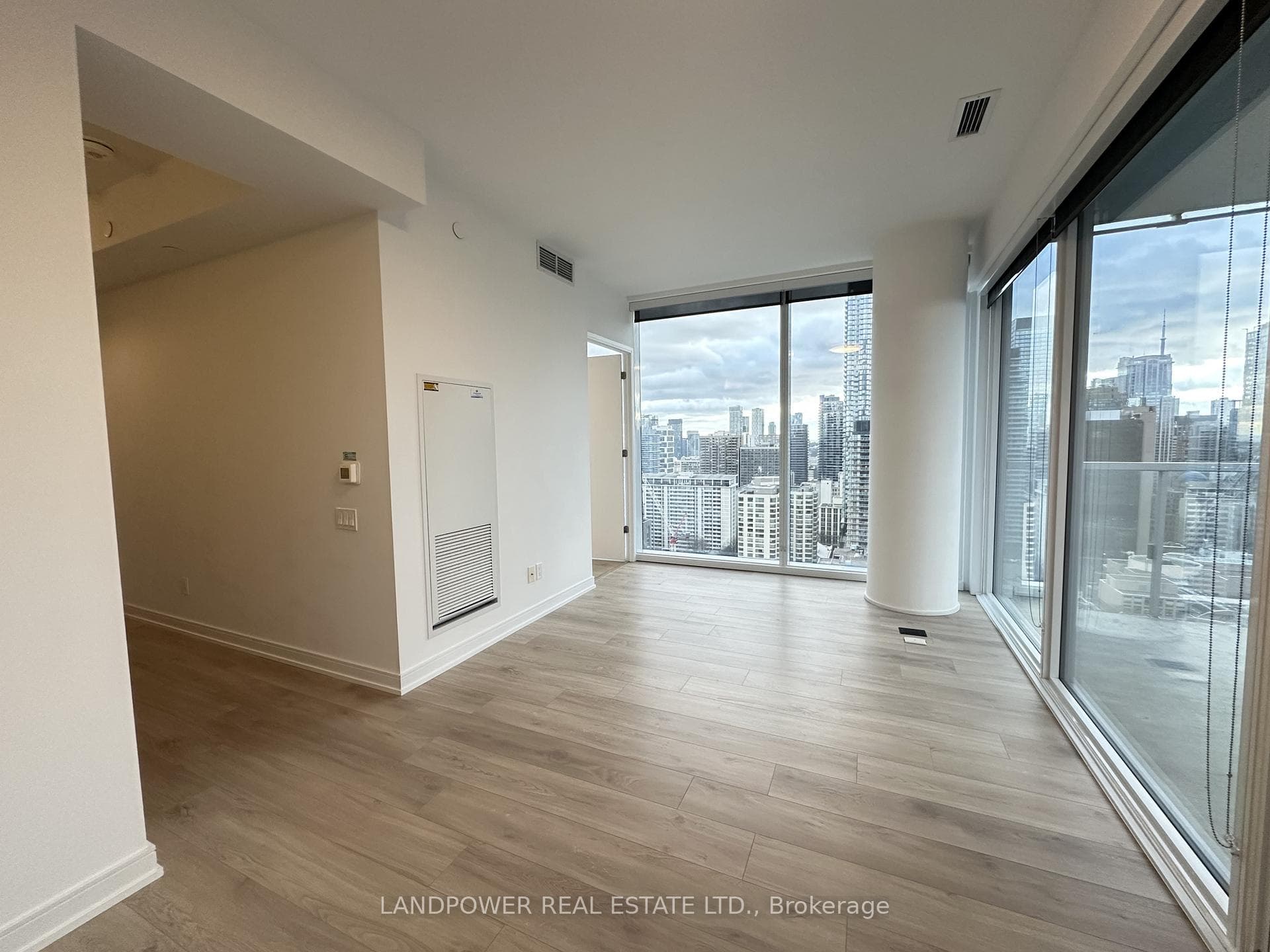 3 Gloucester Street Unit 2709 photo 6