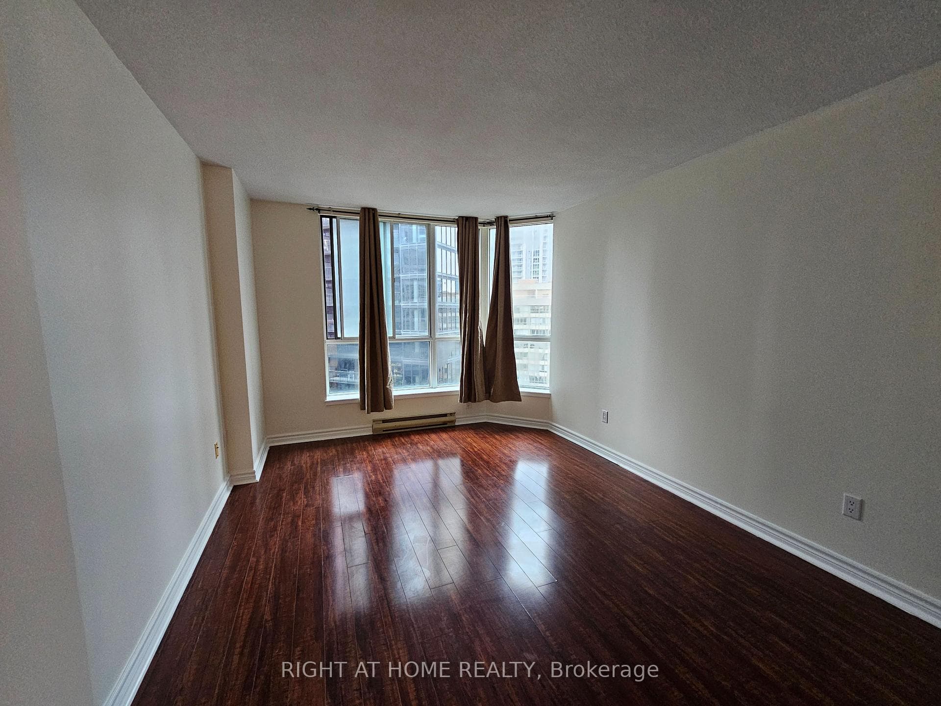 38 Elm Street Unit 1803 photo 8
