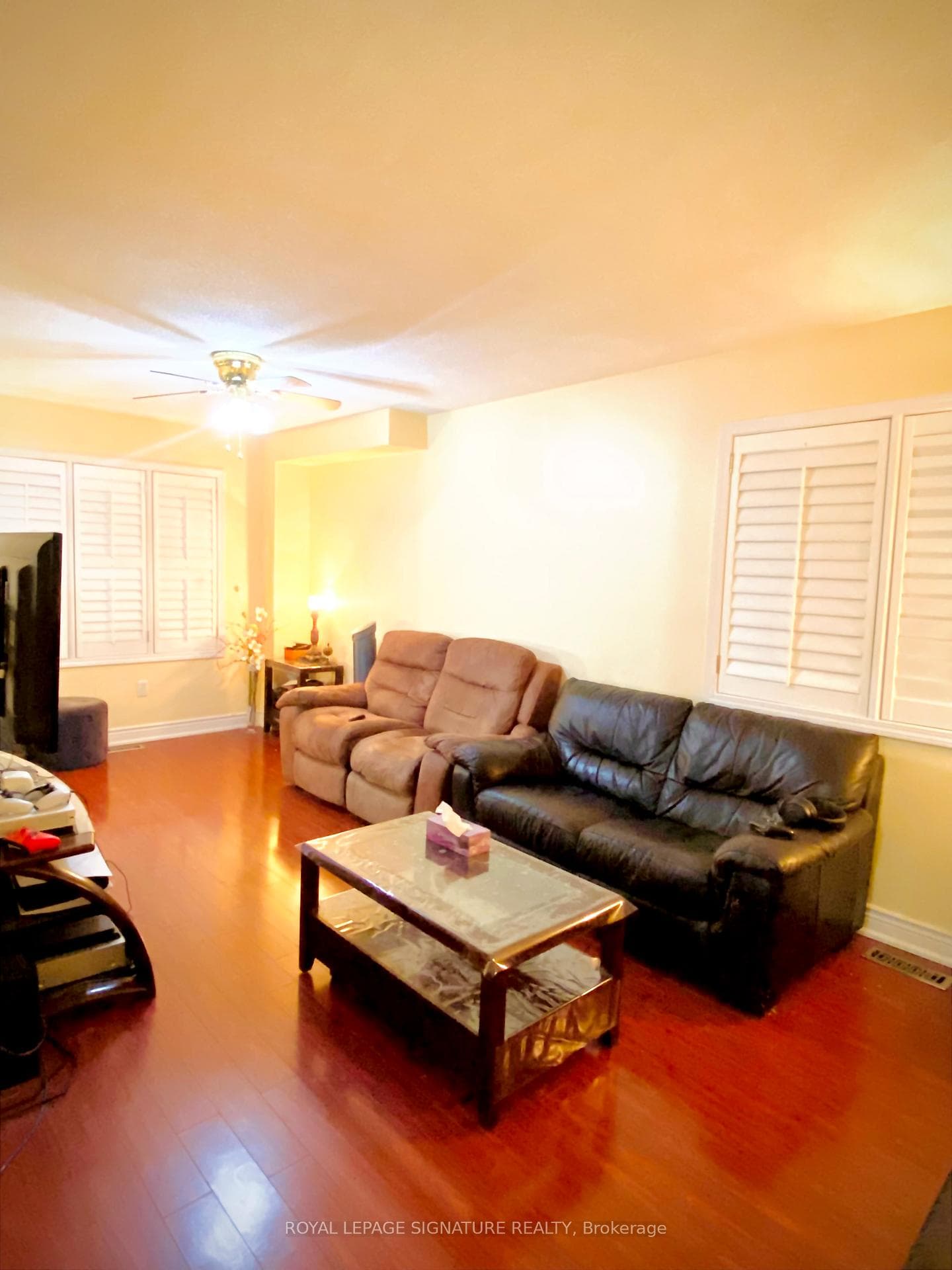 23 Sunley Crescent Unit Upper photo 2