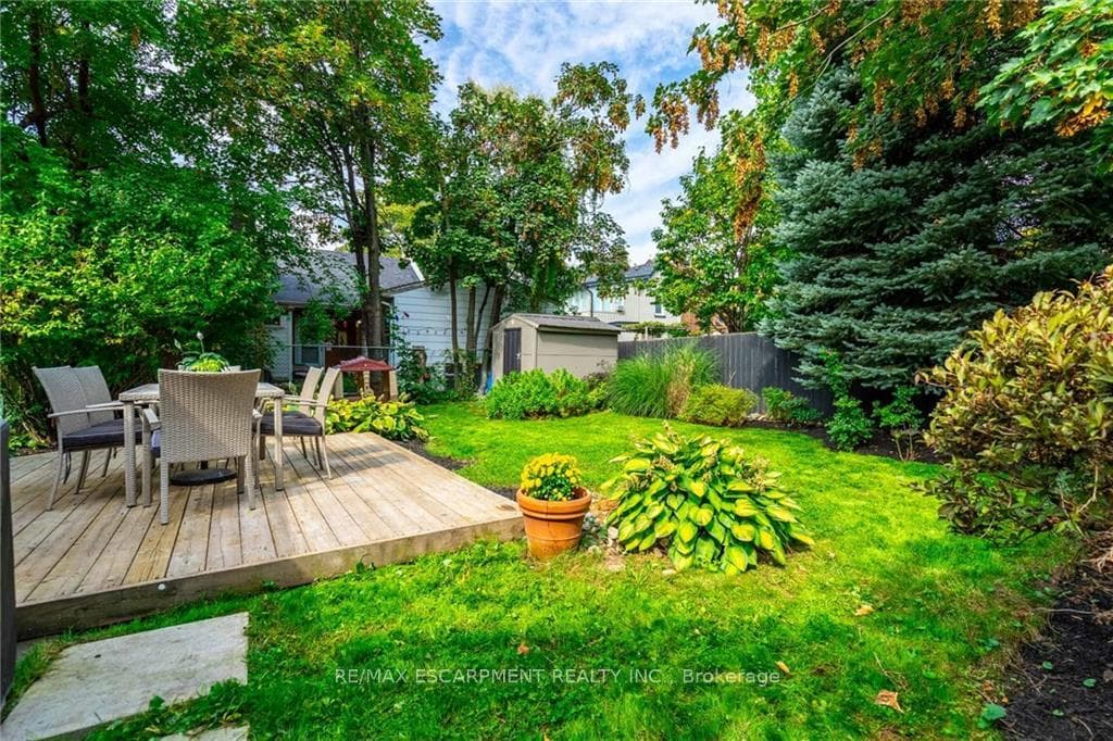 228 Napier Street photo 31