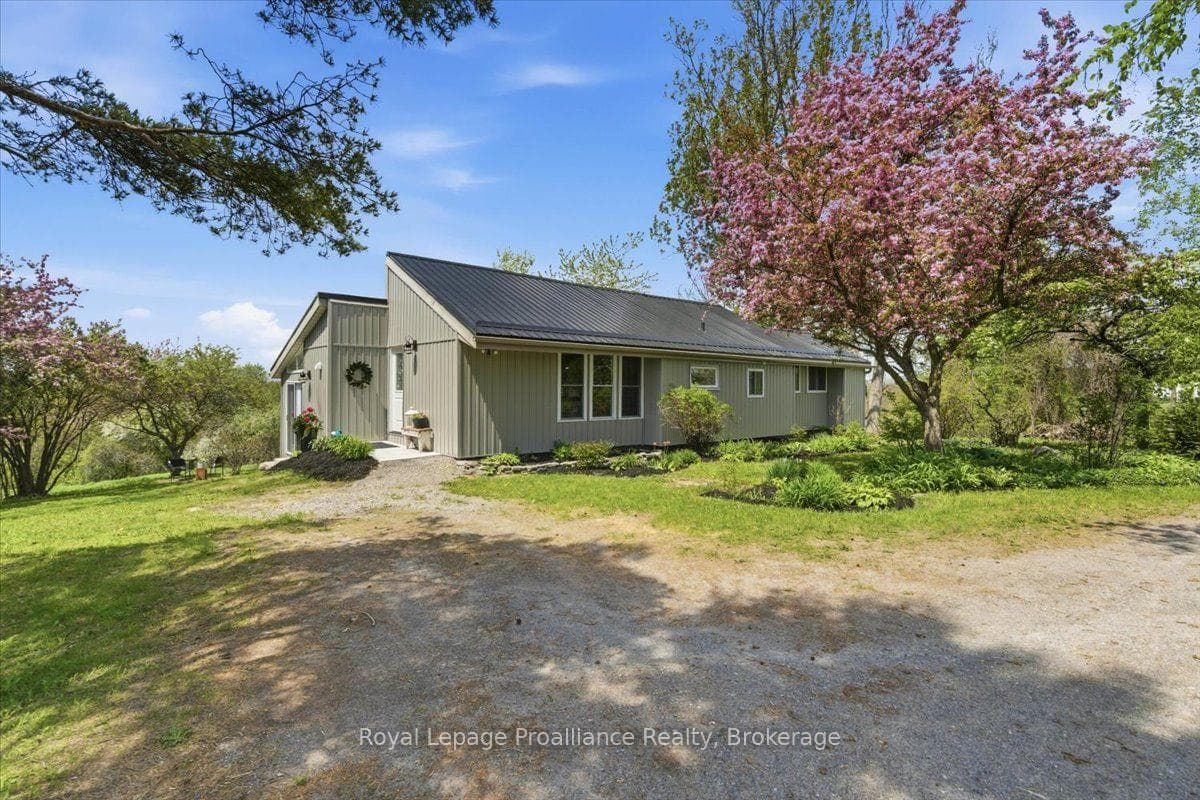 659 Moira Road photo 2