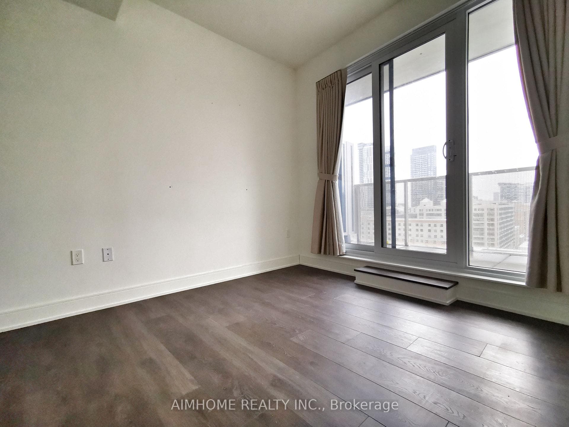 89 Mcgill Street Unit 1311 photo 16