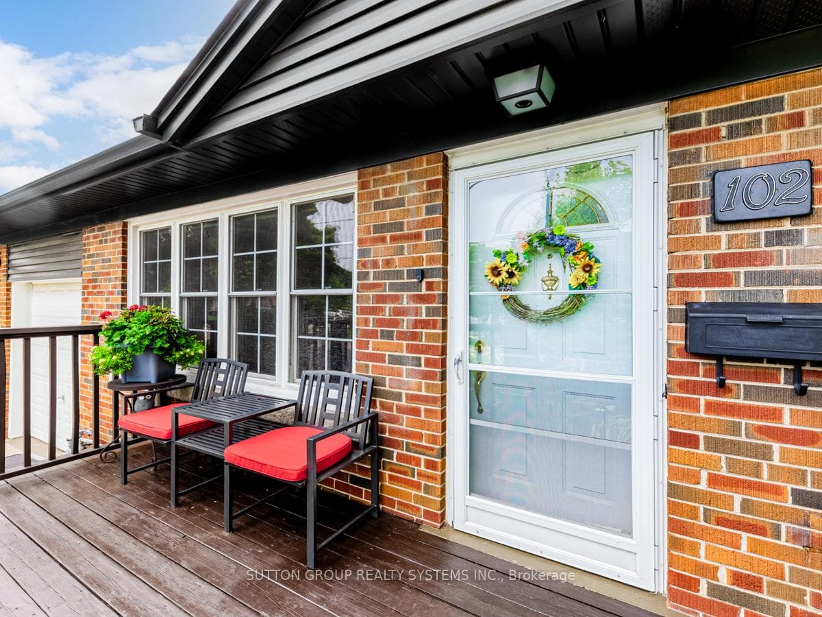 102 Paulart Drive photo 3