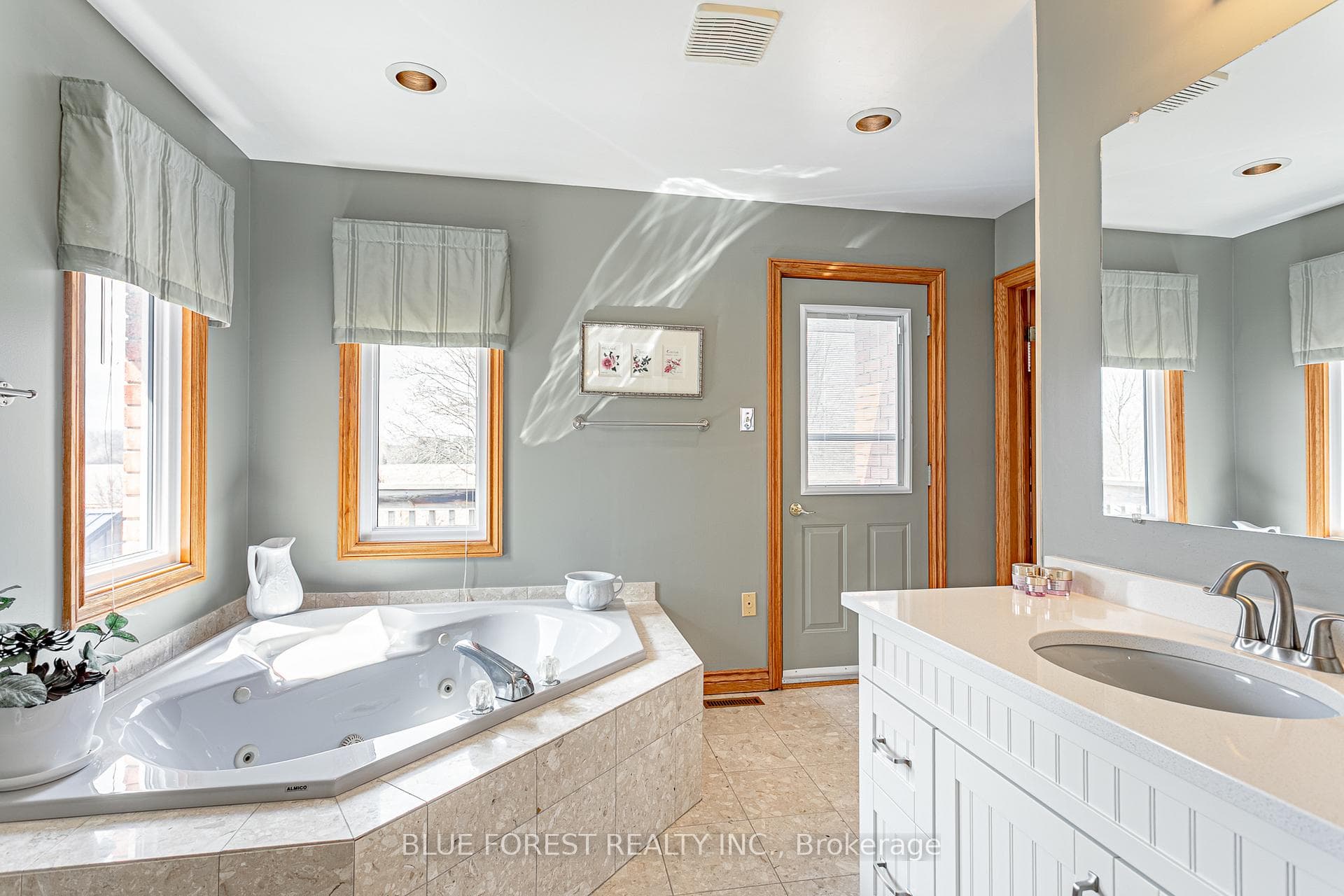 129 Wheeler Avenue photo 19