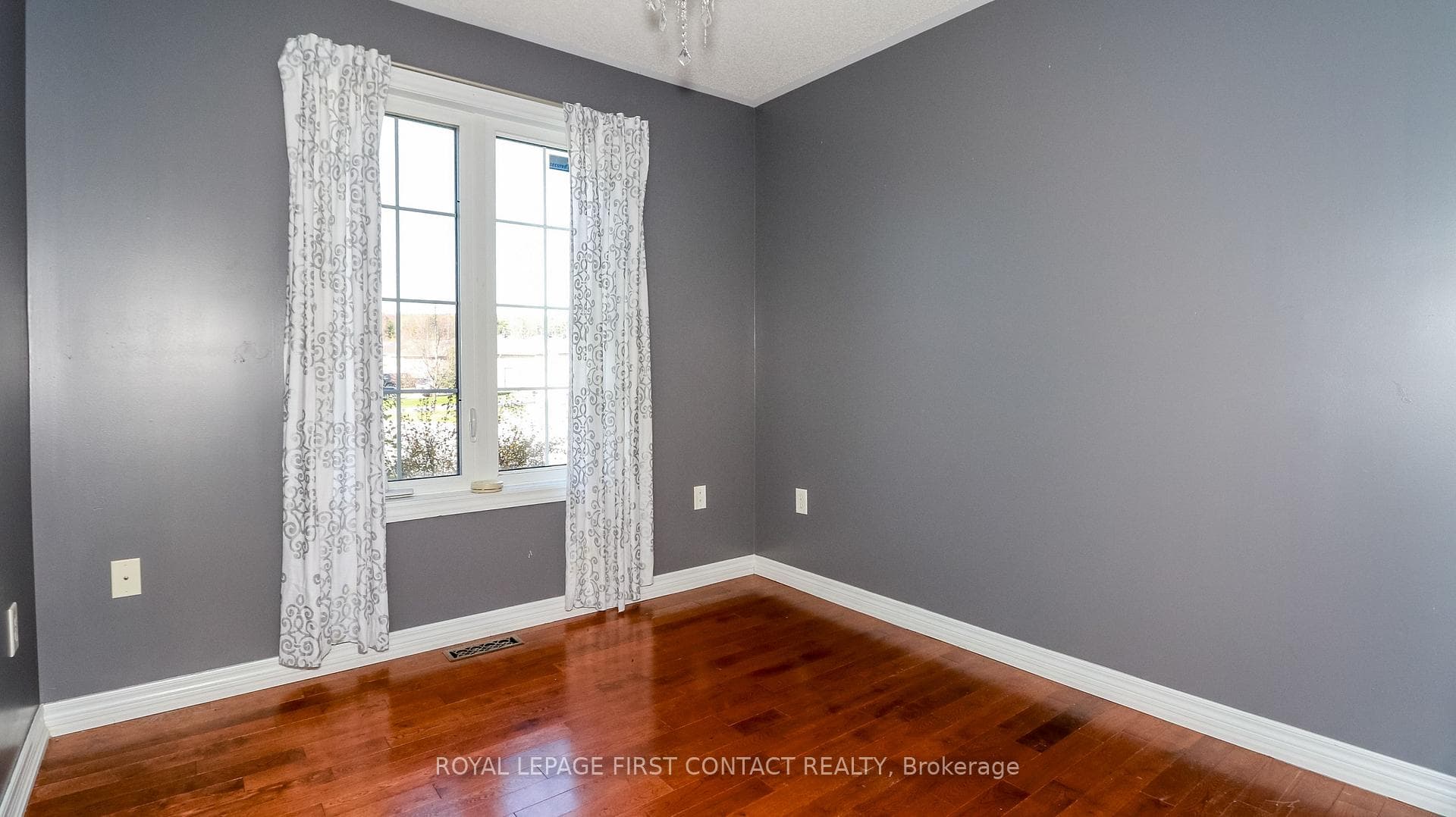 115 Sproule Drive photo 17