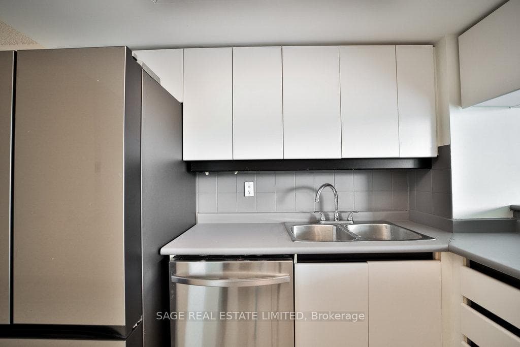7905 Bayview Avenue Unit 601 photo 7