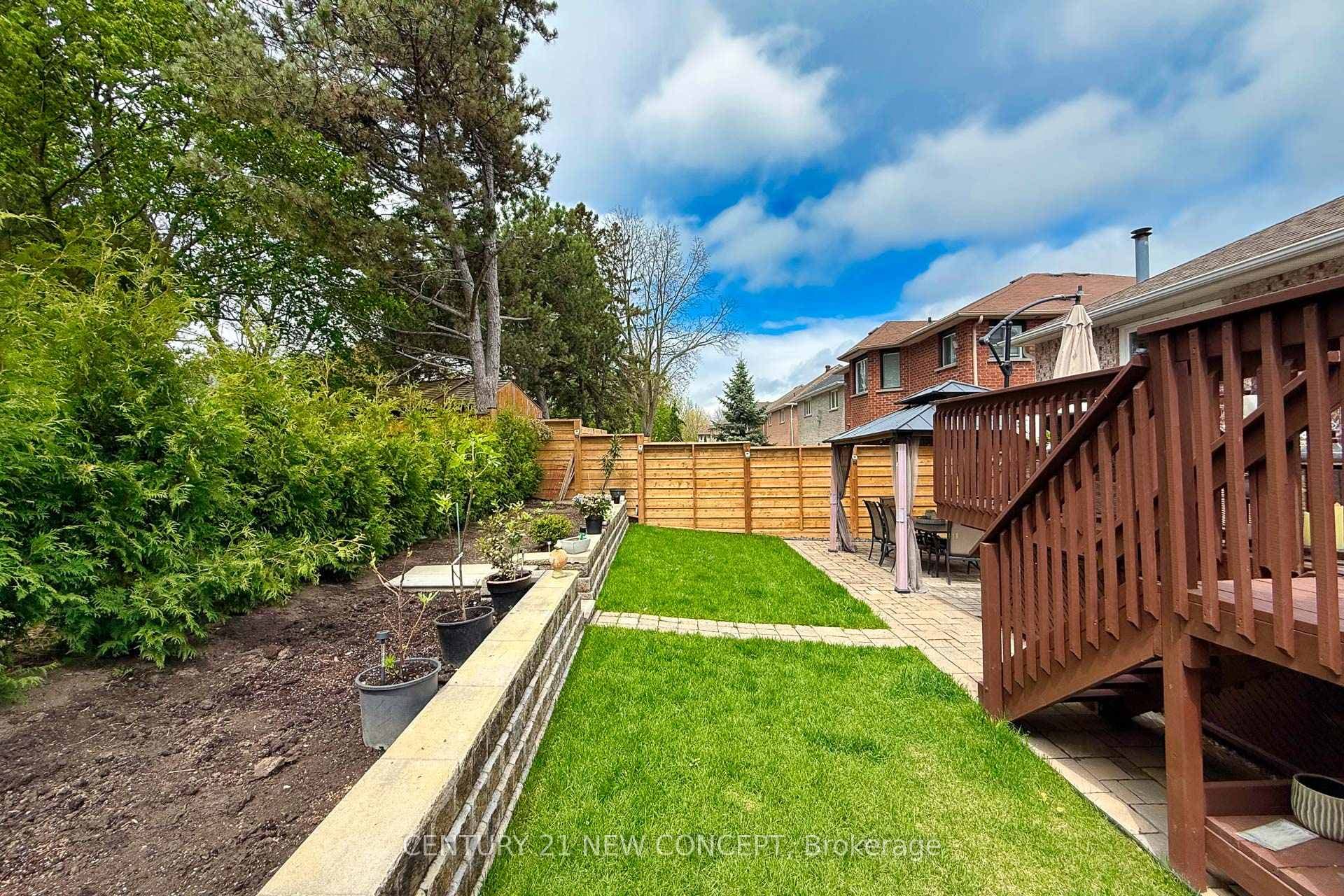 32 Strawberry Hill Court photo 50