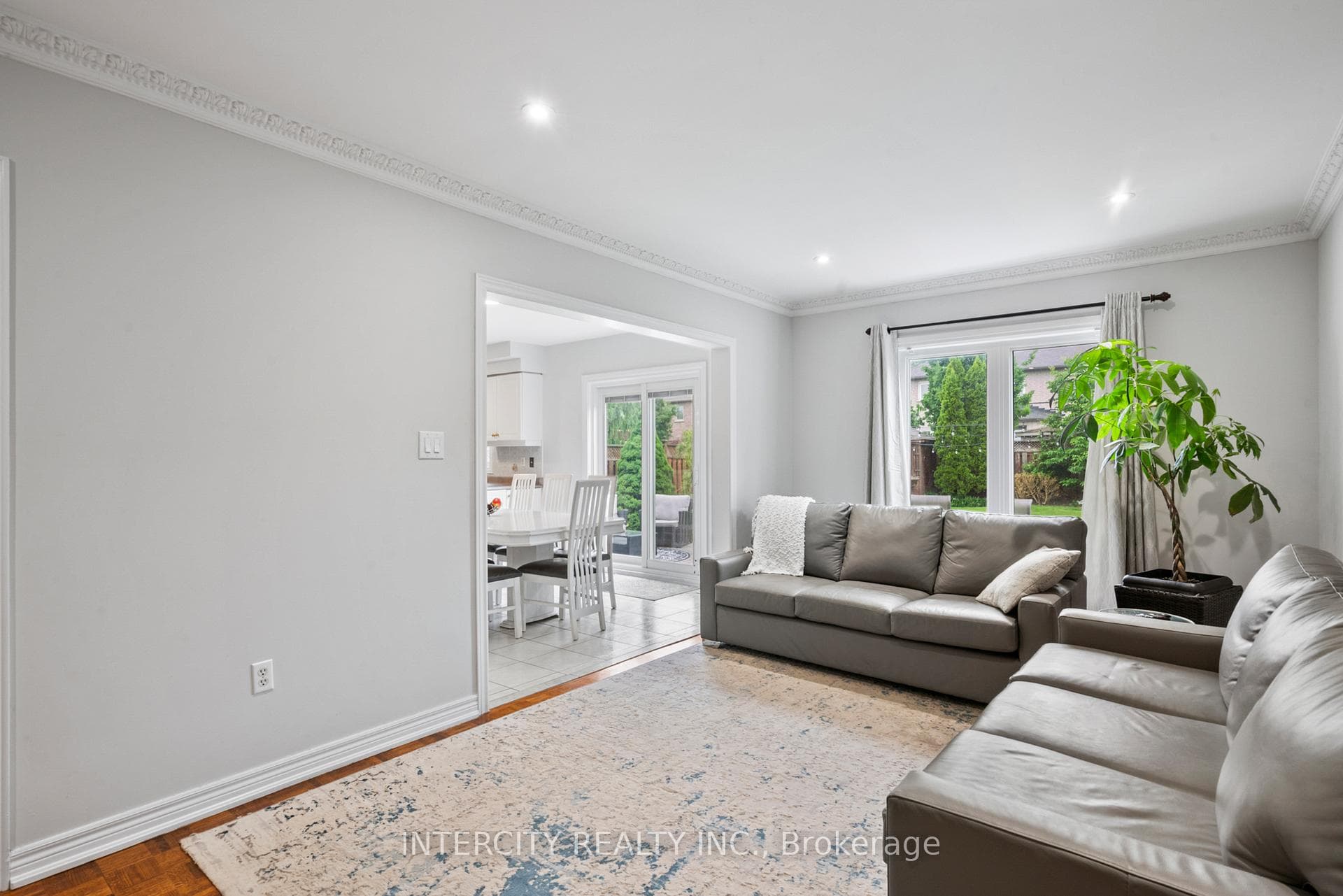 414 Cunningham Drive photo 13