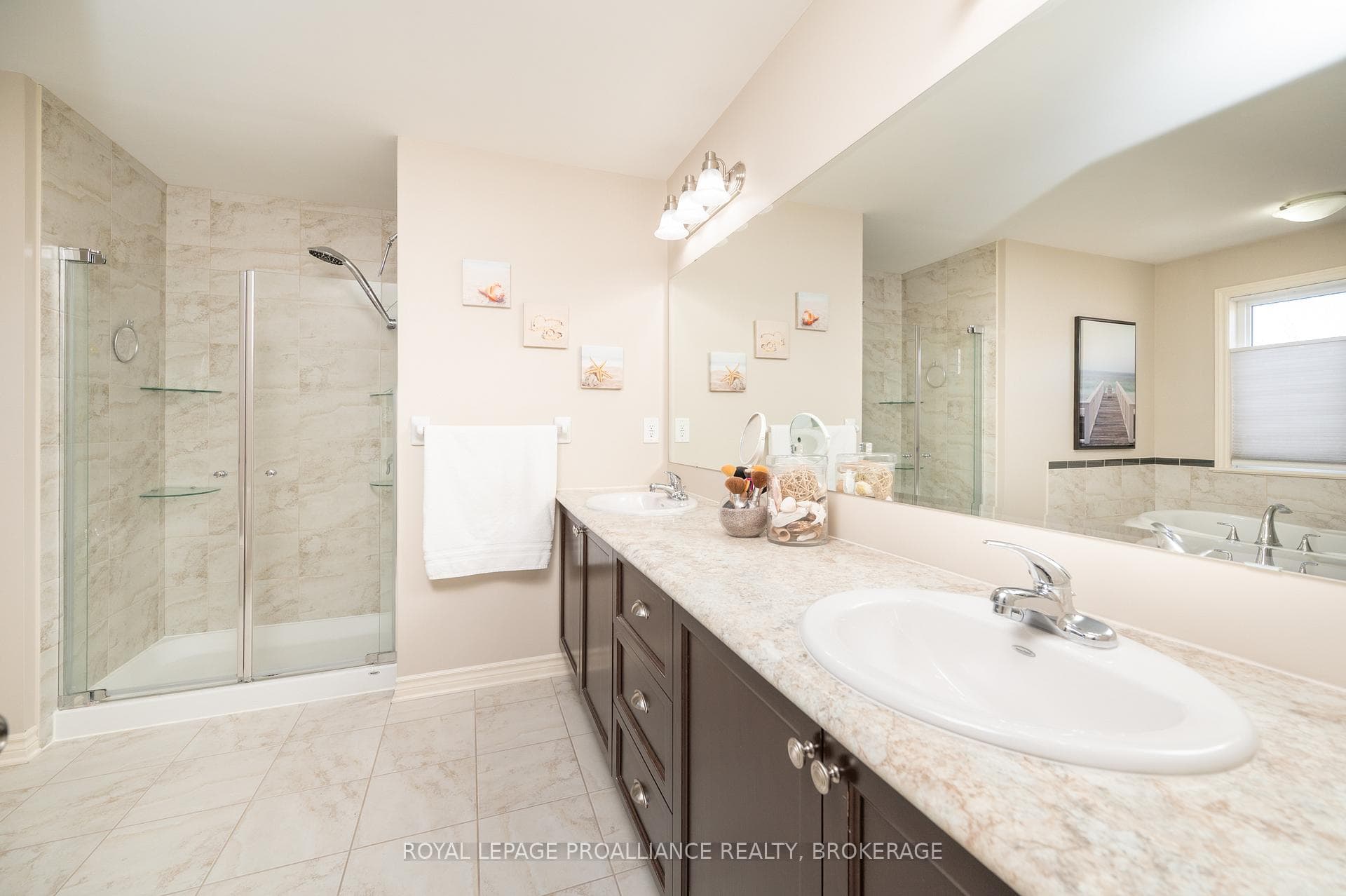 1217 Greenwood Park Drive photo 24