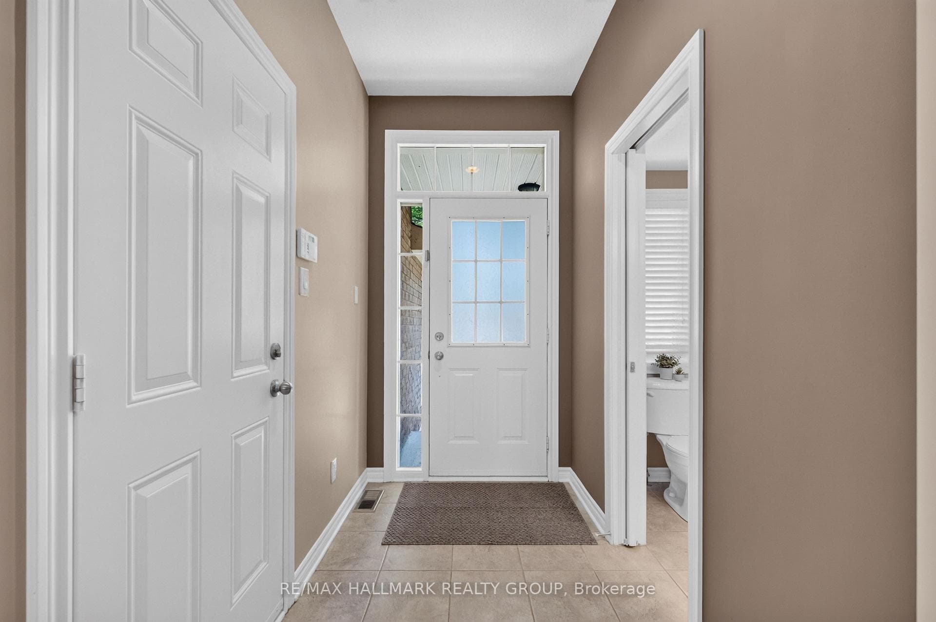 2028 MELETTE Crescent photo 4