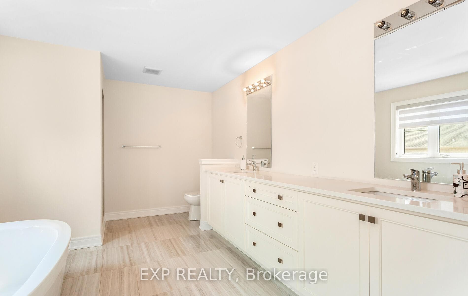40 Frost Street photo 25