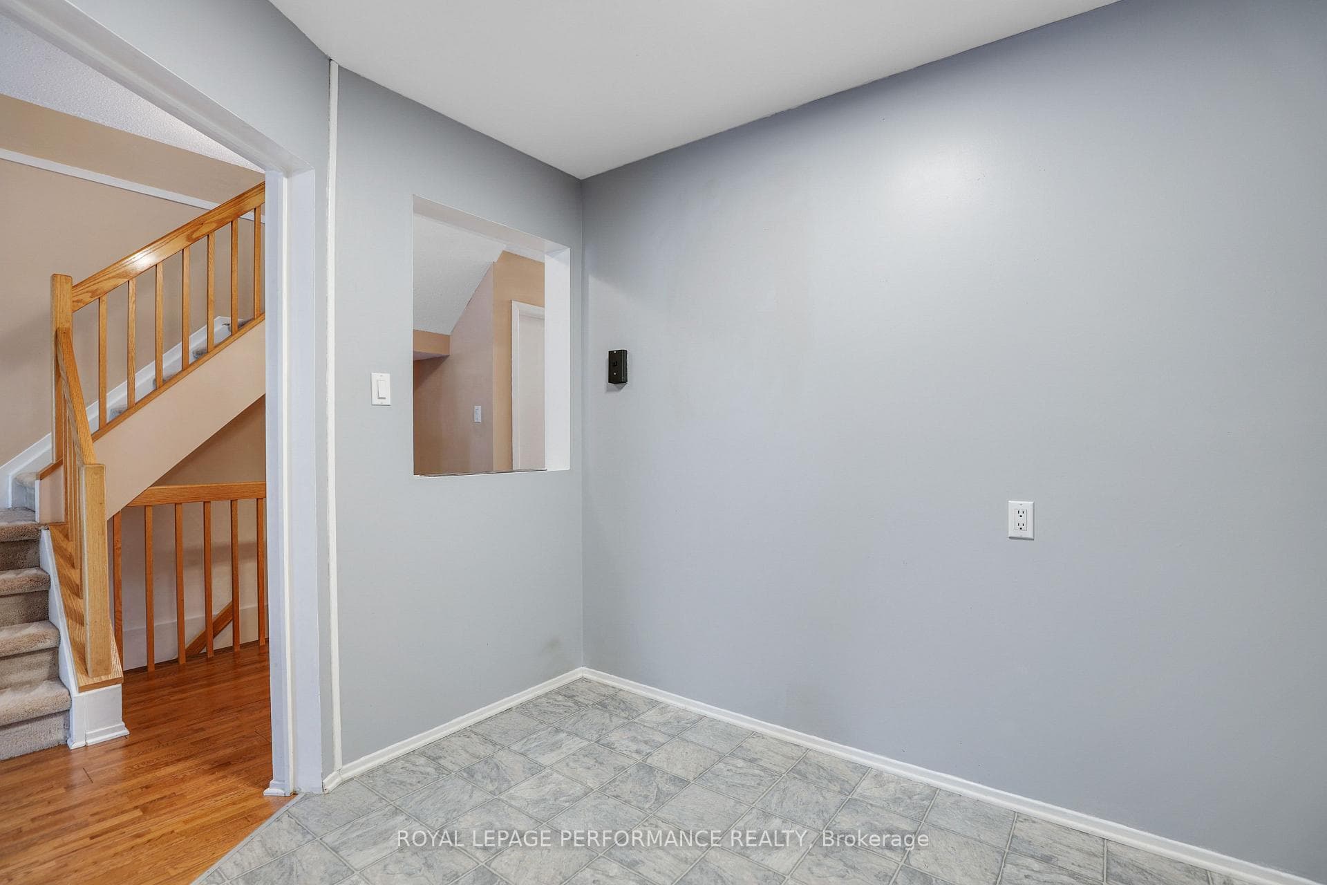 7 Rueter Street photo 16