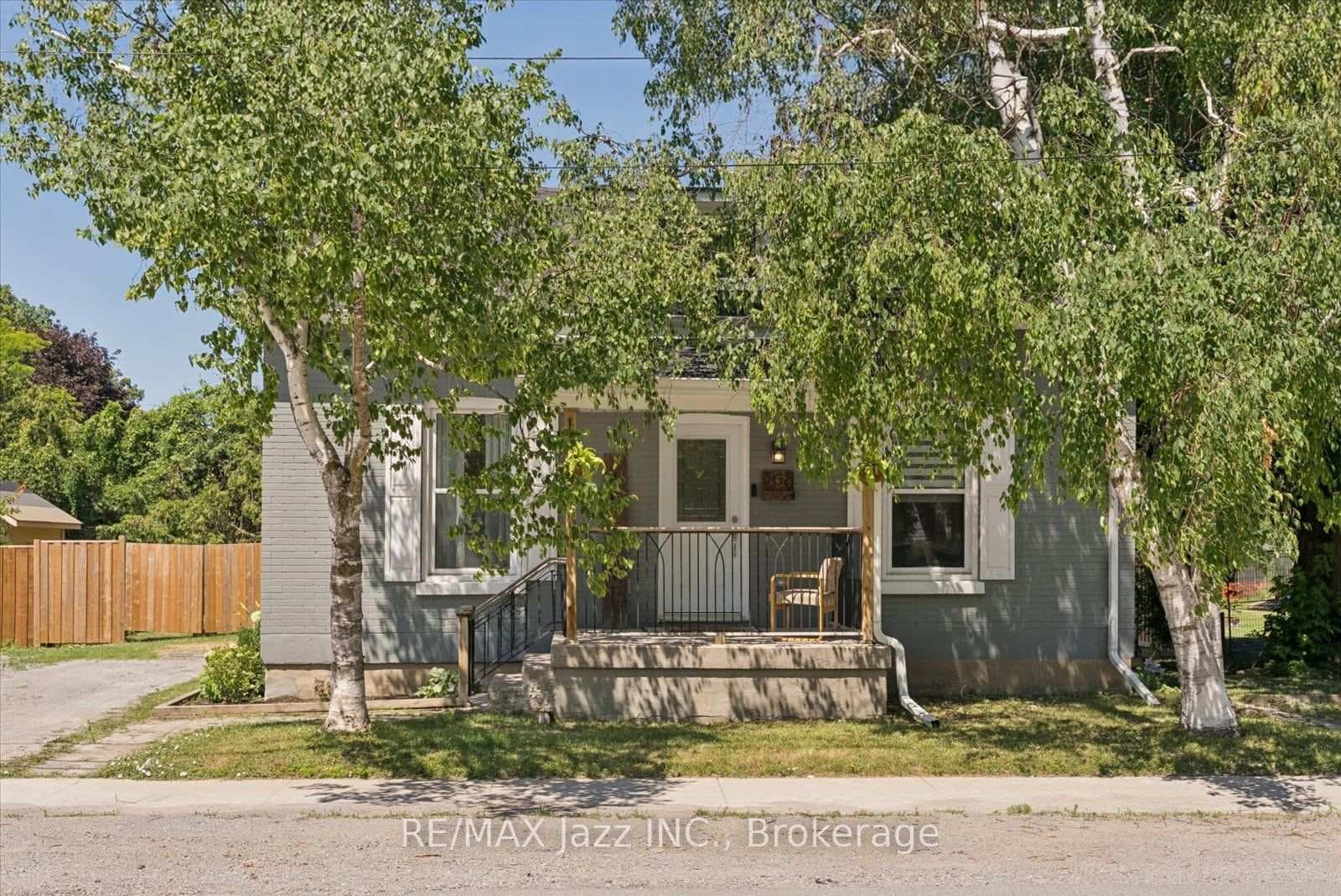 Welcome home to 360 Mill St!