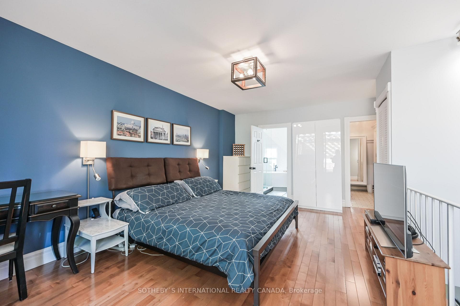 76 McGill Street photo 24