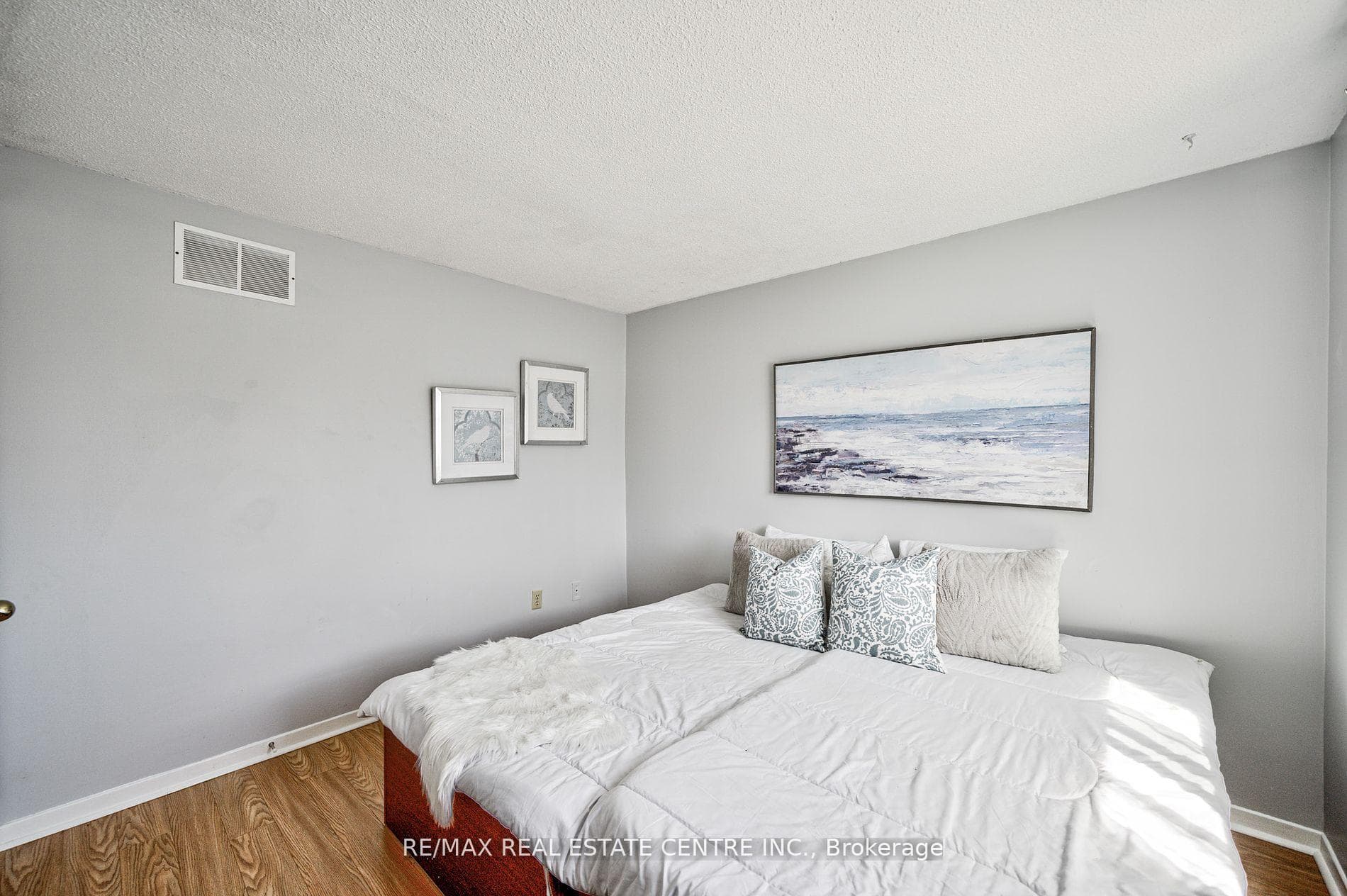 47 Chatfield Drive photo 30