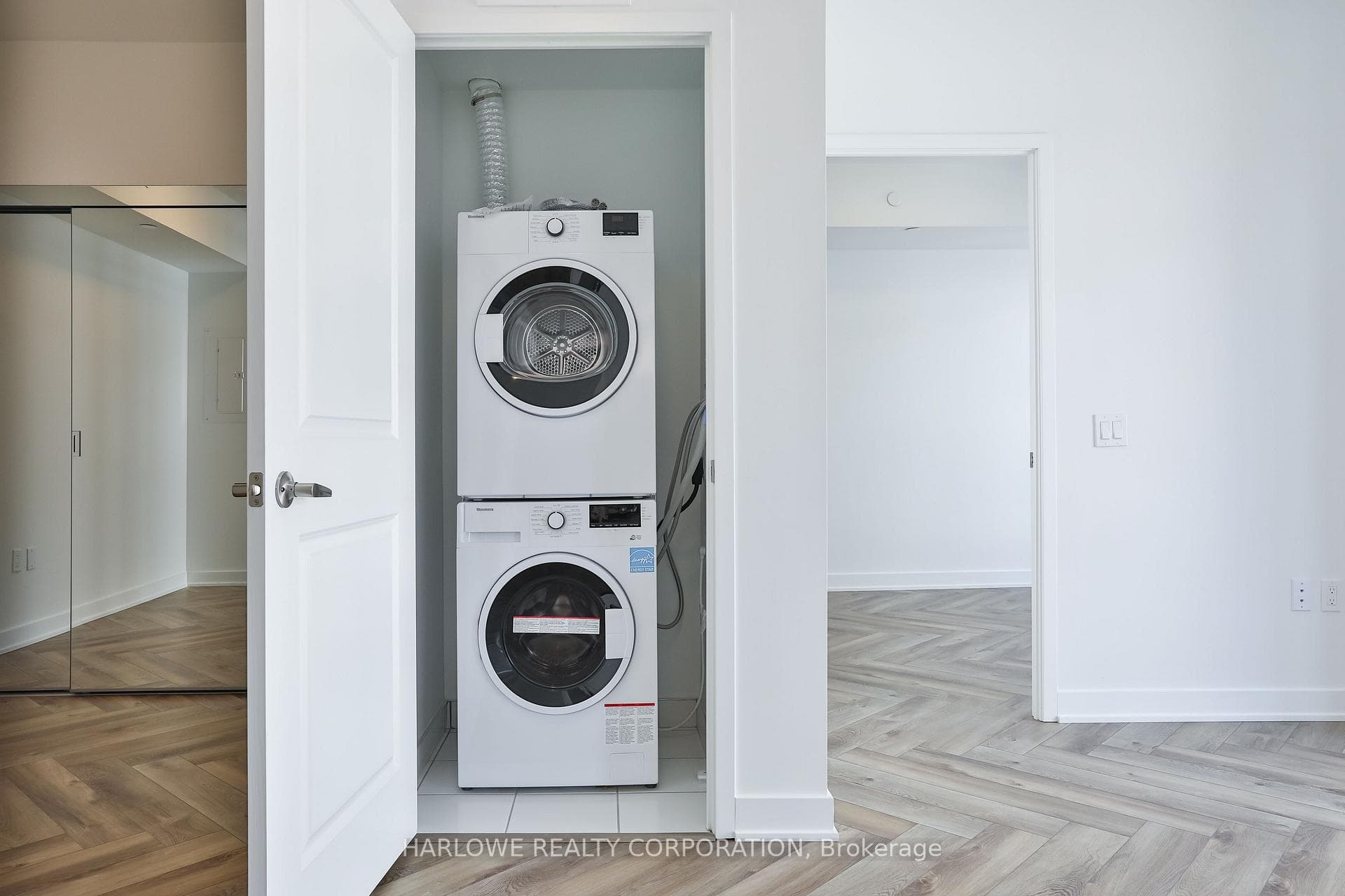543 Richmond Street Unit 1228 photo 23