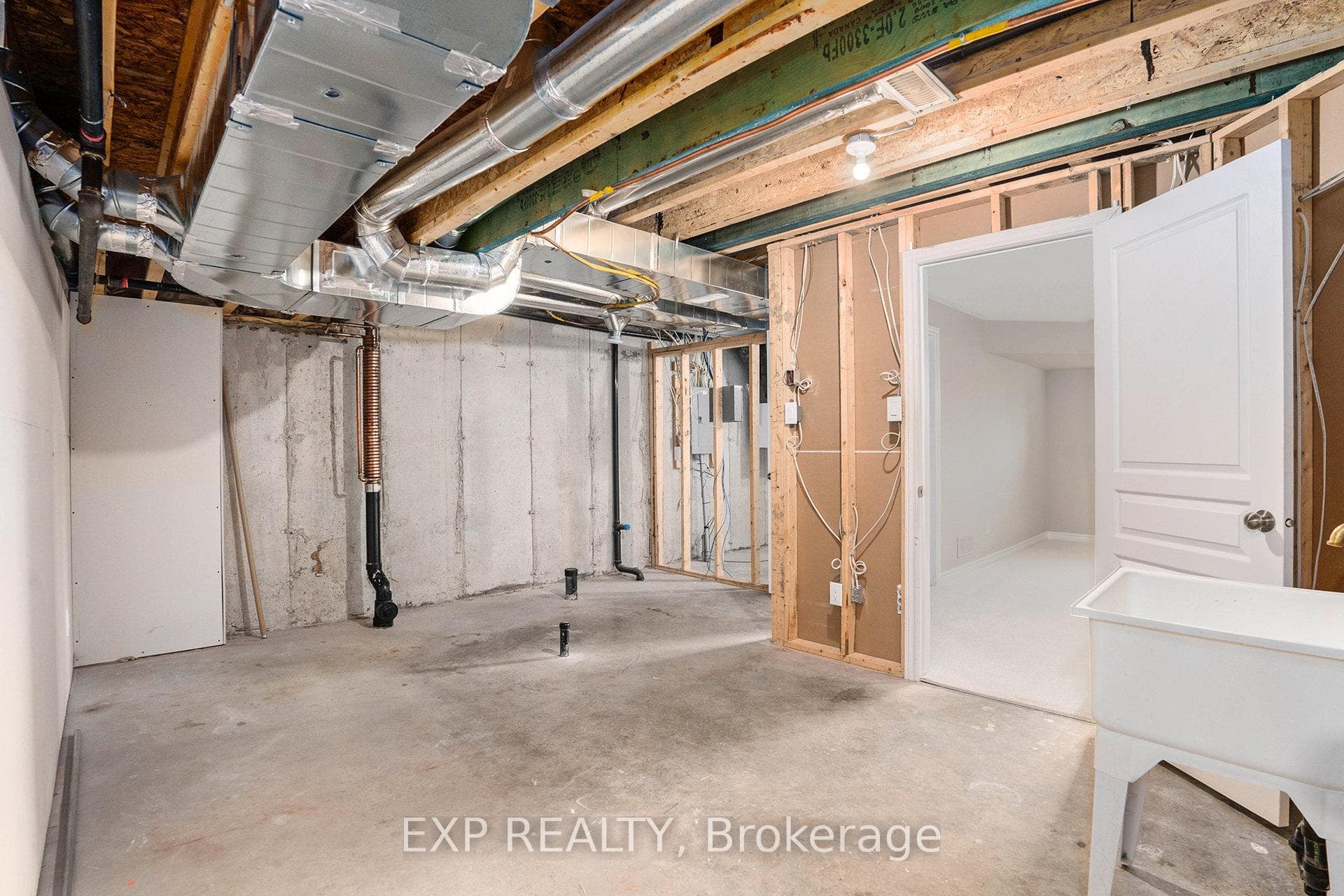 349 Ardmore Street photo 27
