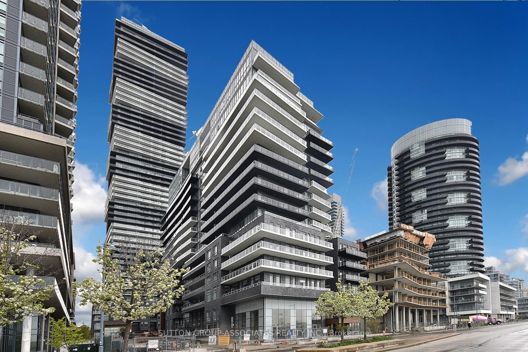 110 Marine Parade Drive Unit 511 photo 1