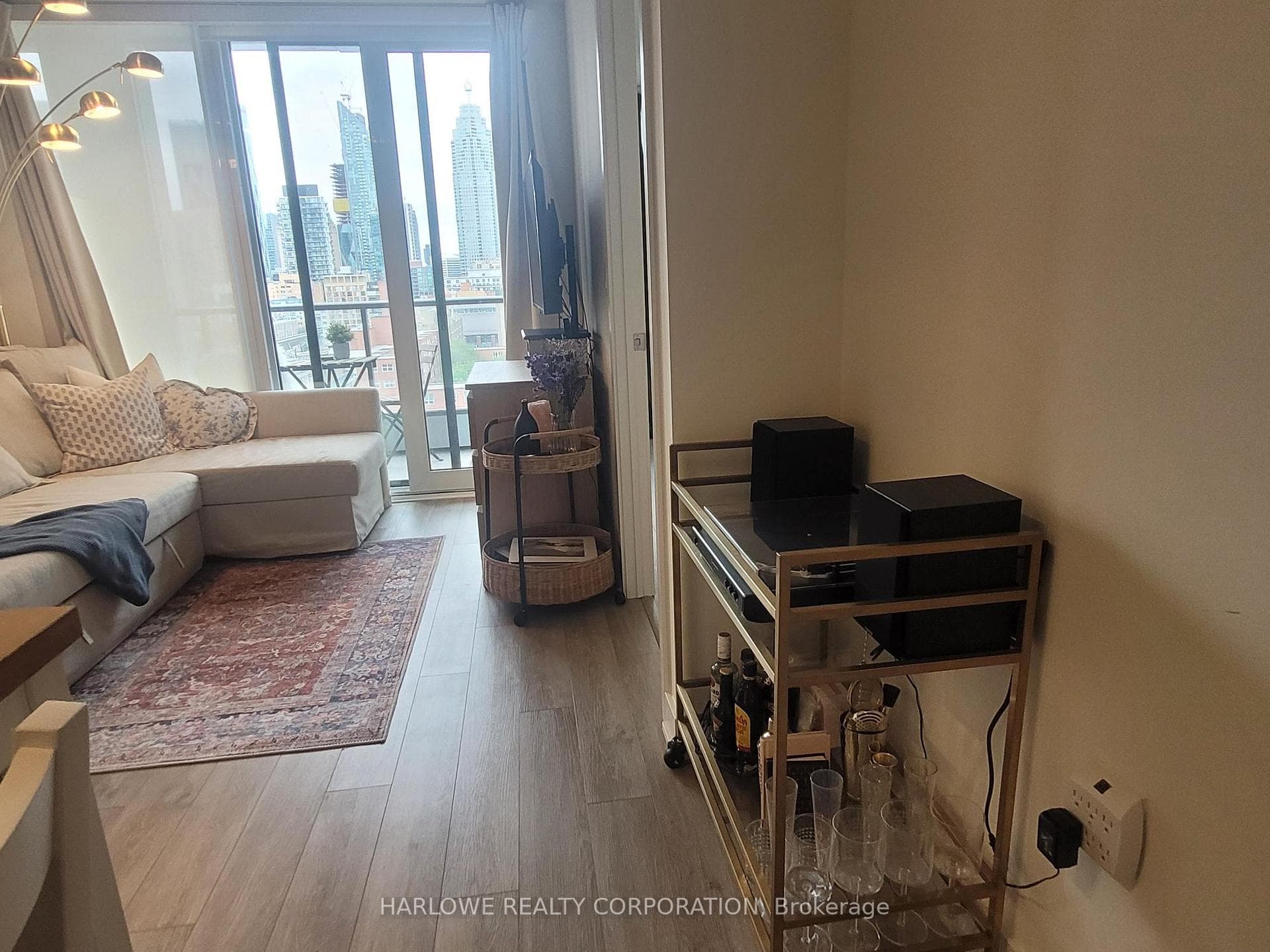 121 Lower Sherbourne Street Unit 955 SW photo 3