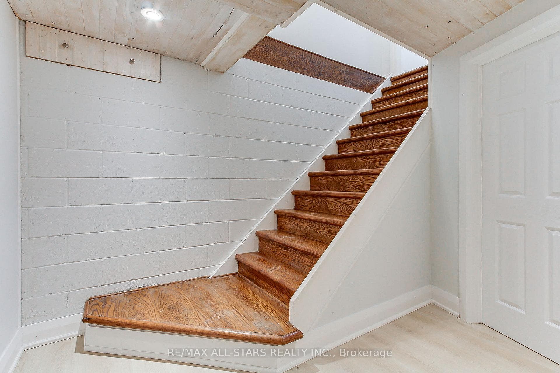 6538 Smith Boulevard photo 36