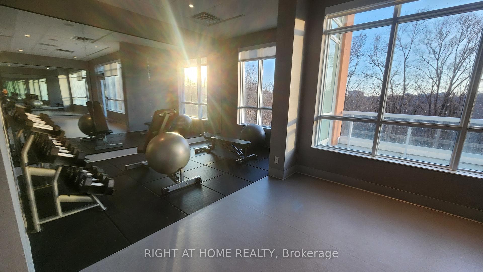 10 Wilby Crescent Unit 1801-P photo 8