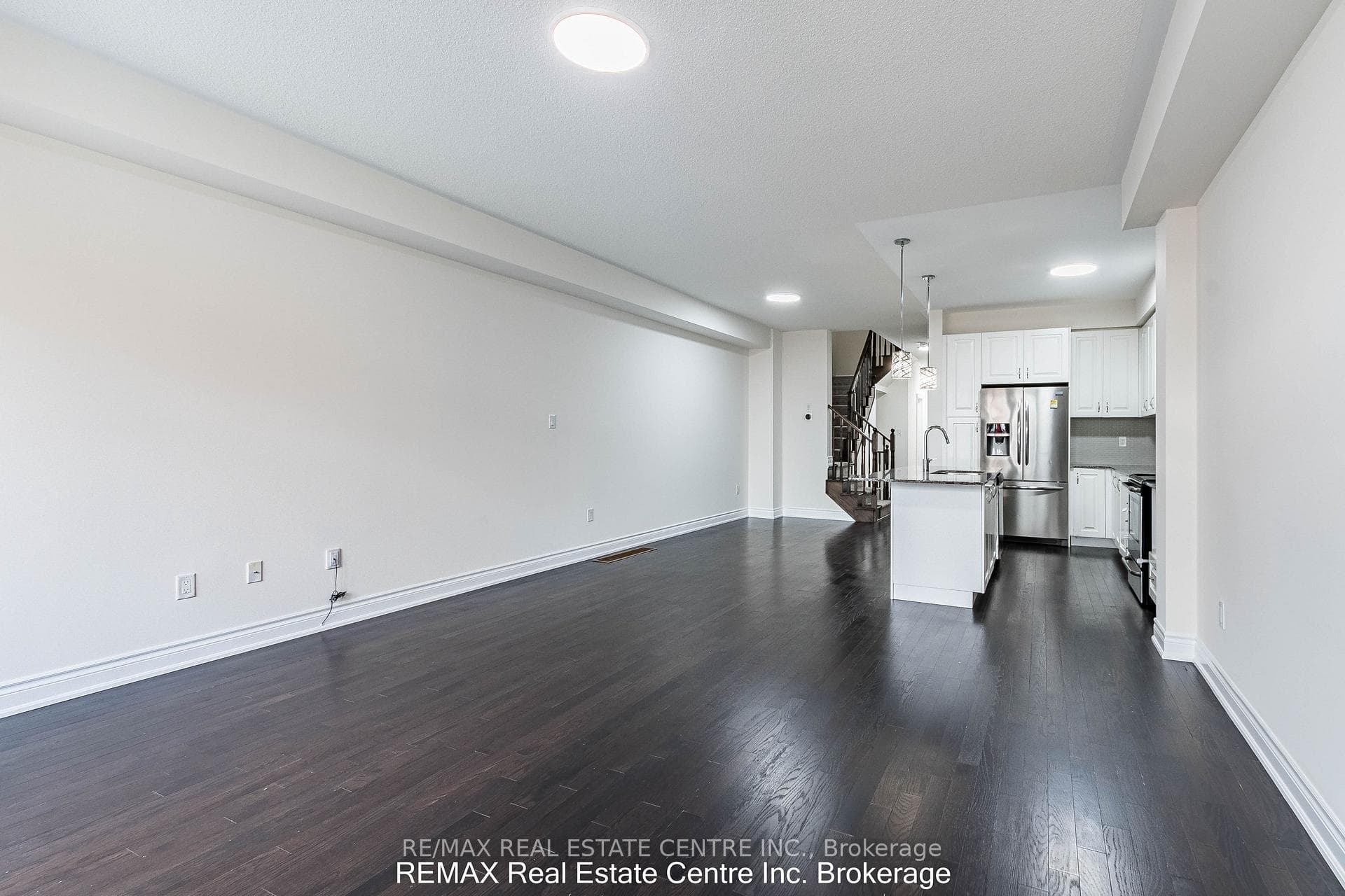 27 Lady Evelyn Cres Brampton Ontario Circle photo 12
